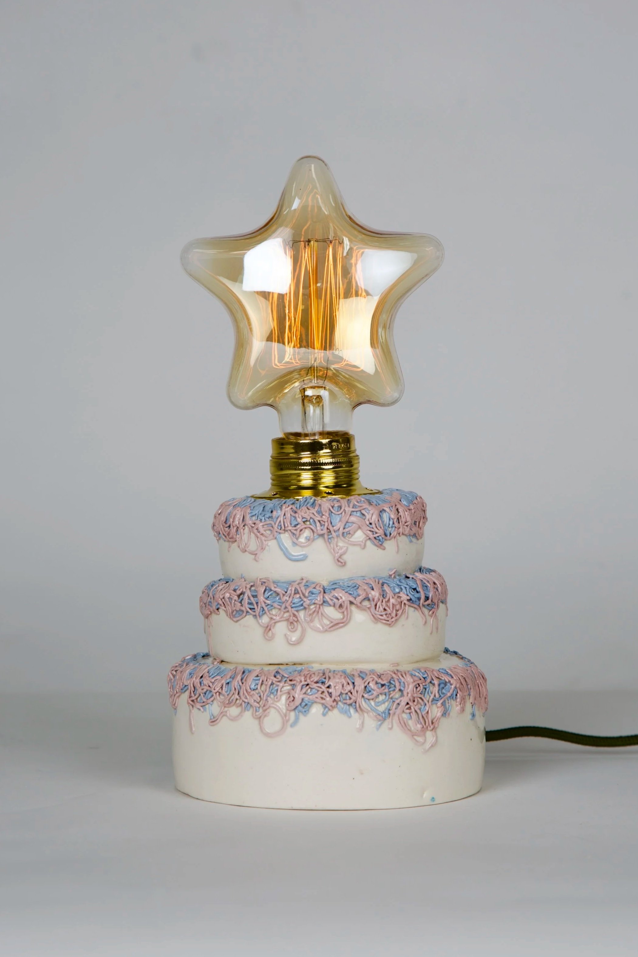 Whimsical cake lamp - small