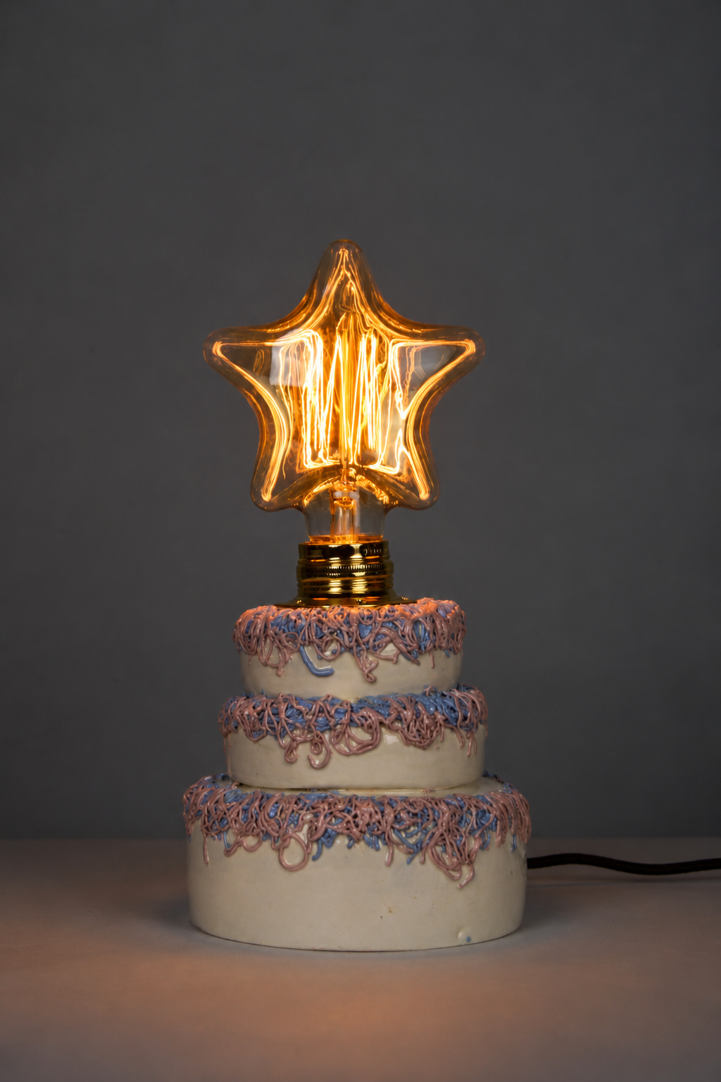 Star Bulb Cake Lamp.png