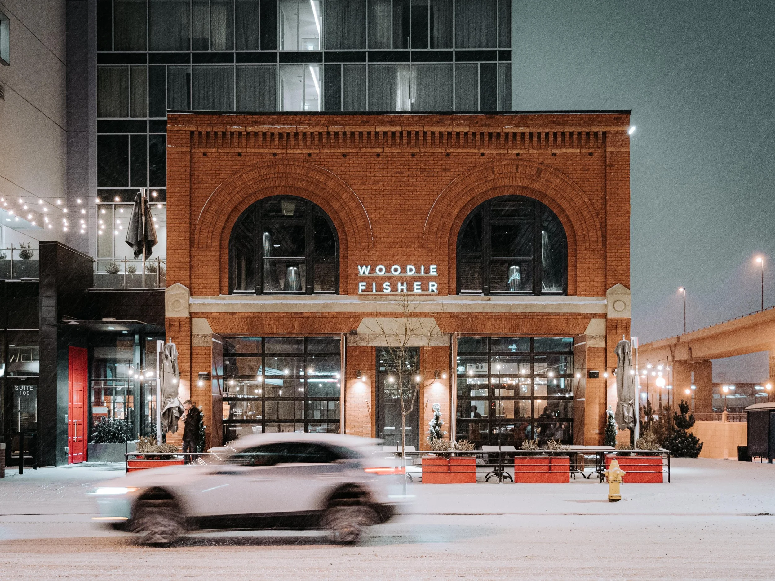 10-Woodie_Fisher_Exterior_Evening_Snow_01.jpg