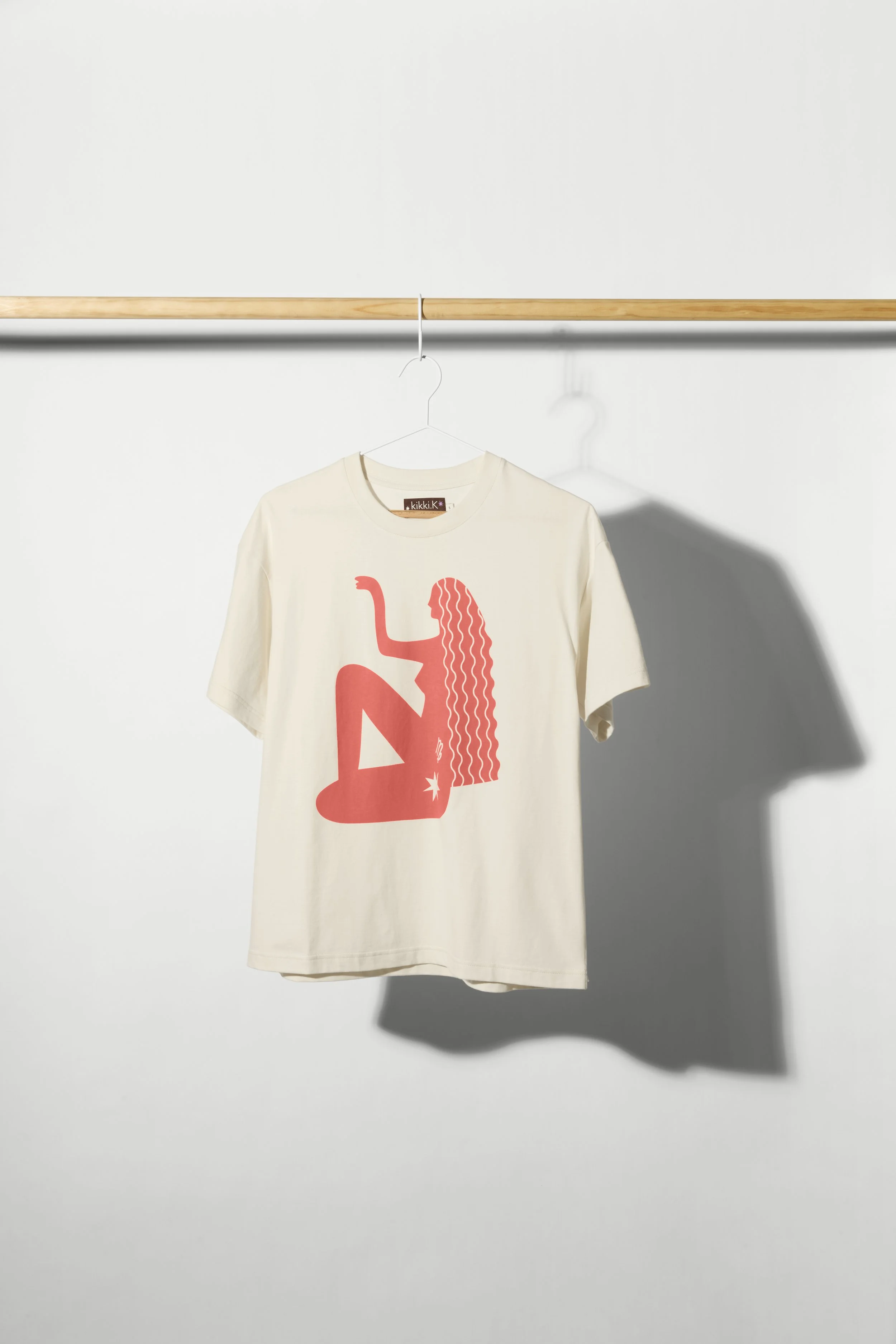 EDM5-SHOT2-ASTRO-TEES-HANGING-9.jpg