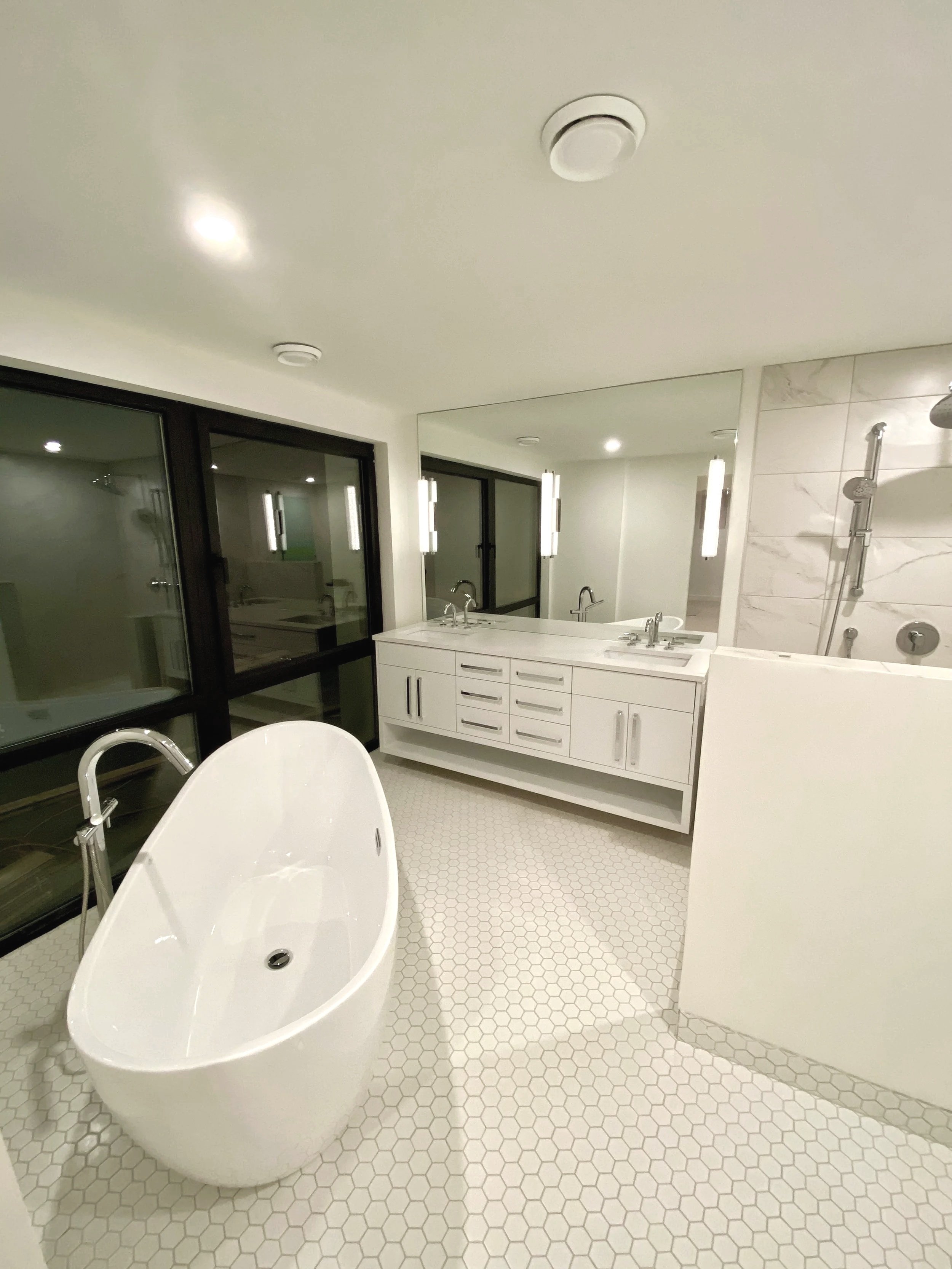 Bathroom Plumbing & Fixtures