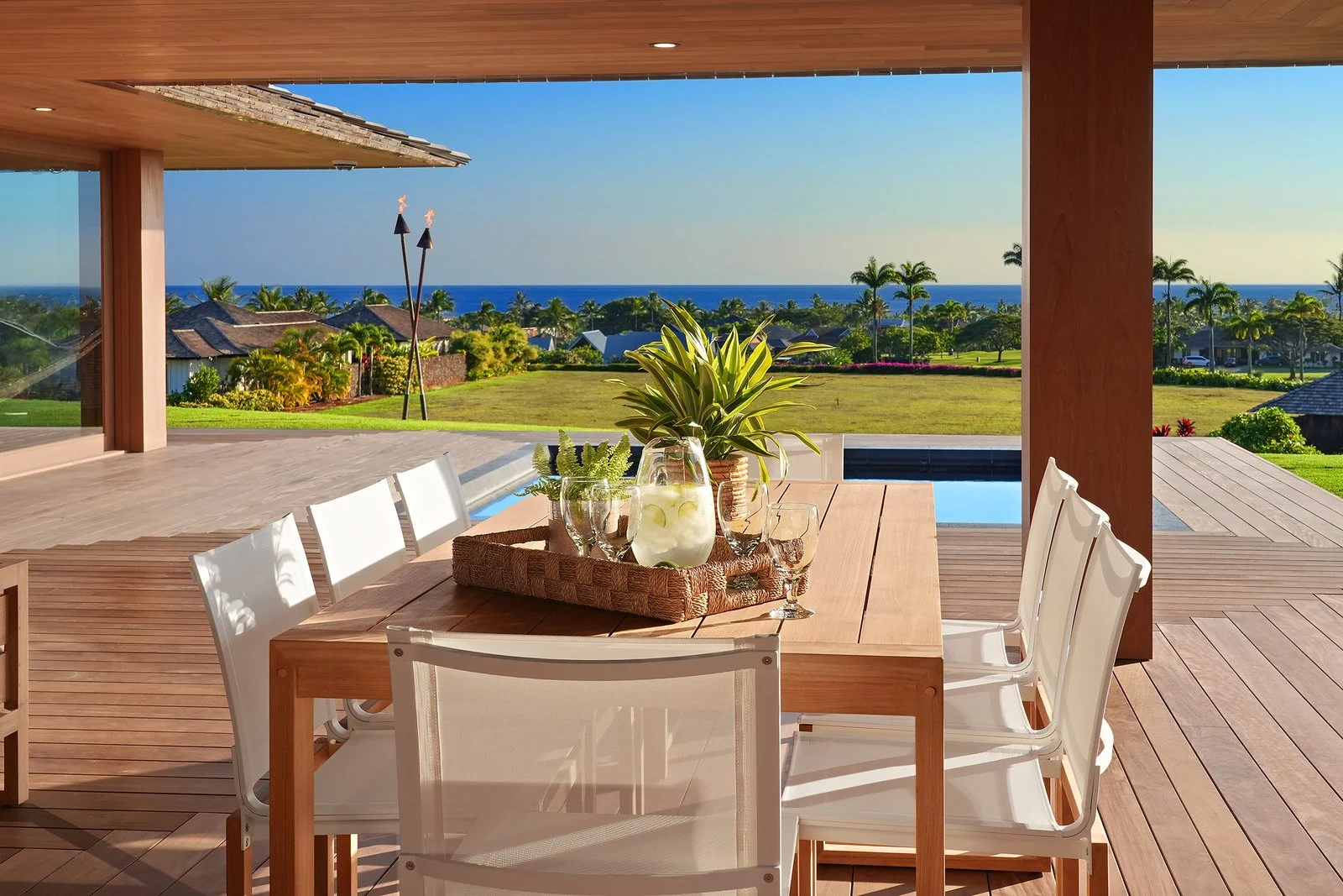 2849 Pualeikukui_lanai1-X3.jpg