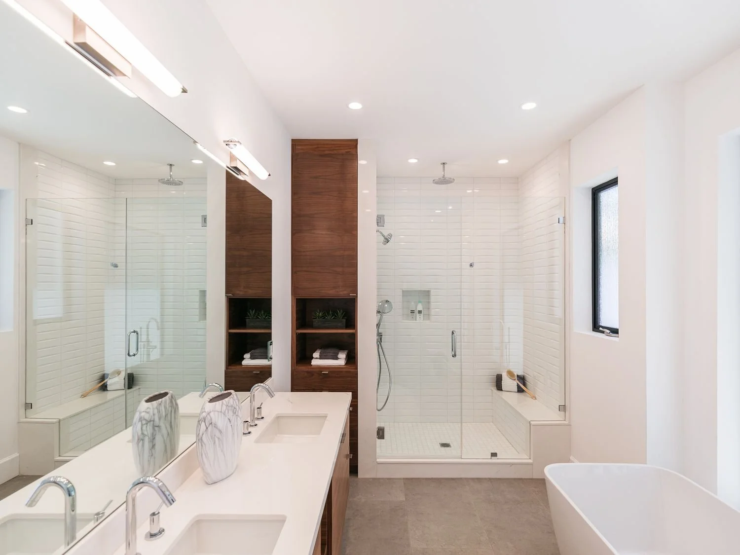 Contemporary Bathroom Remodeling