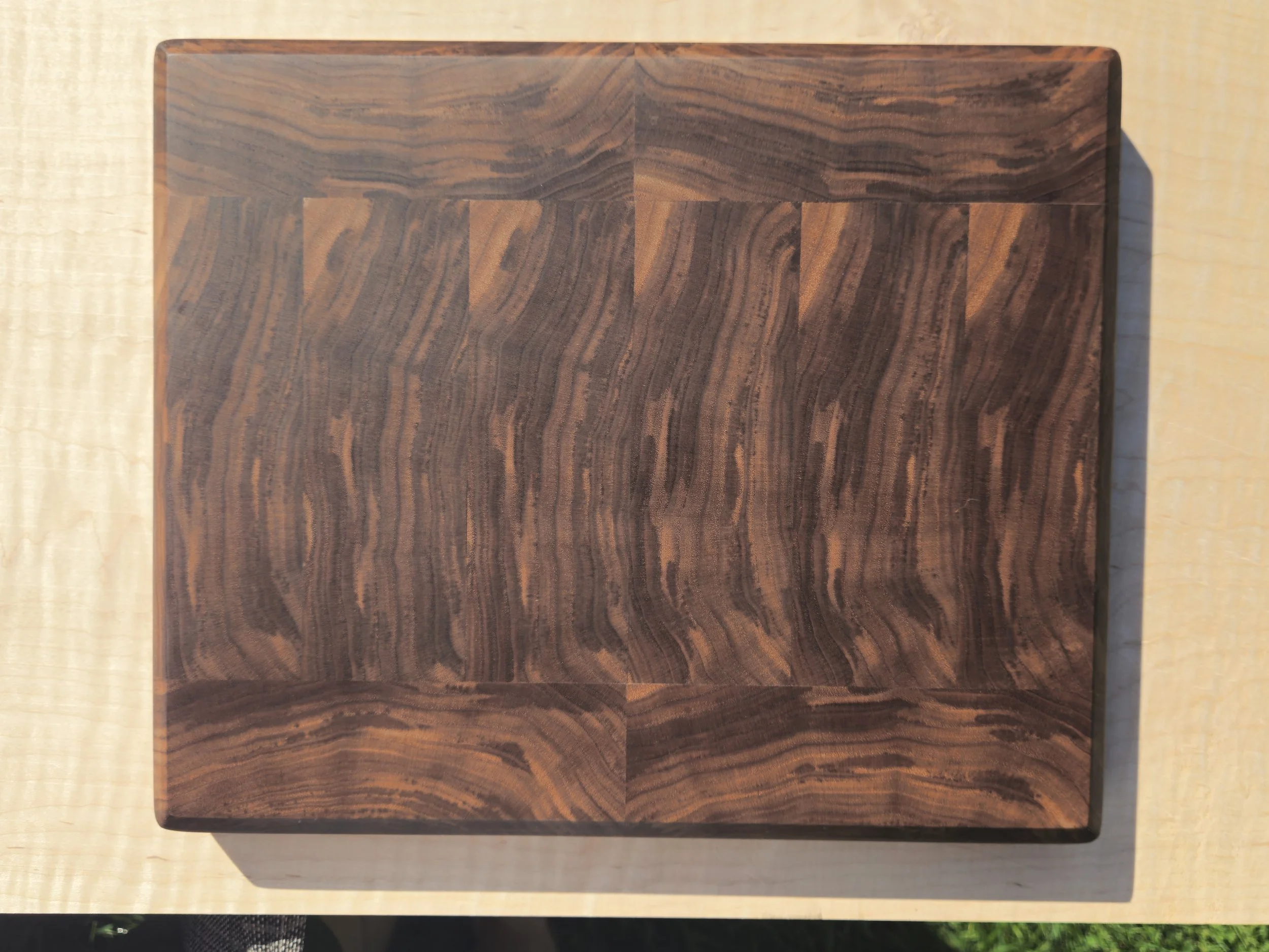 WalnutBoard_01-3.jpg