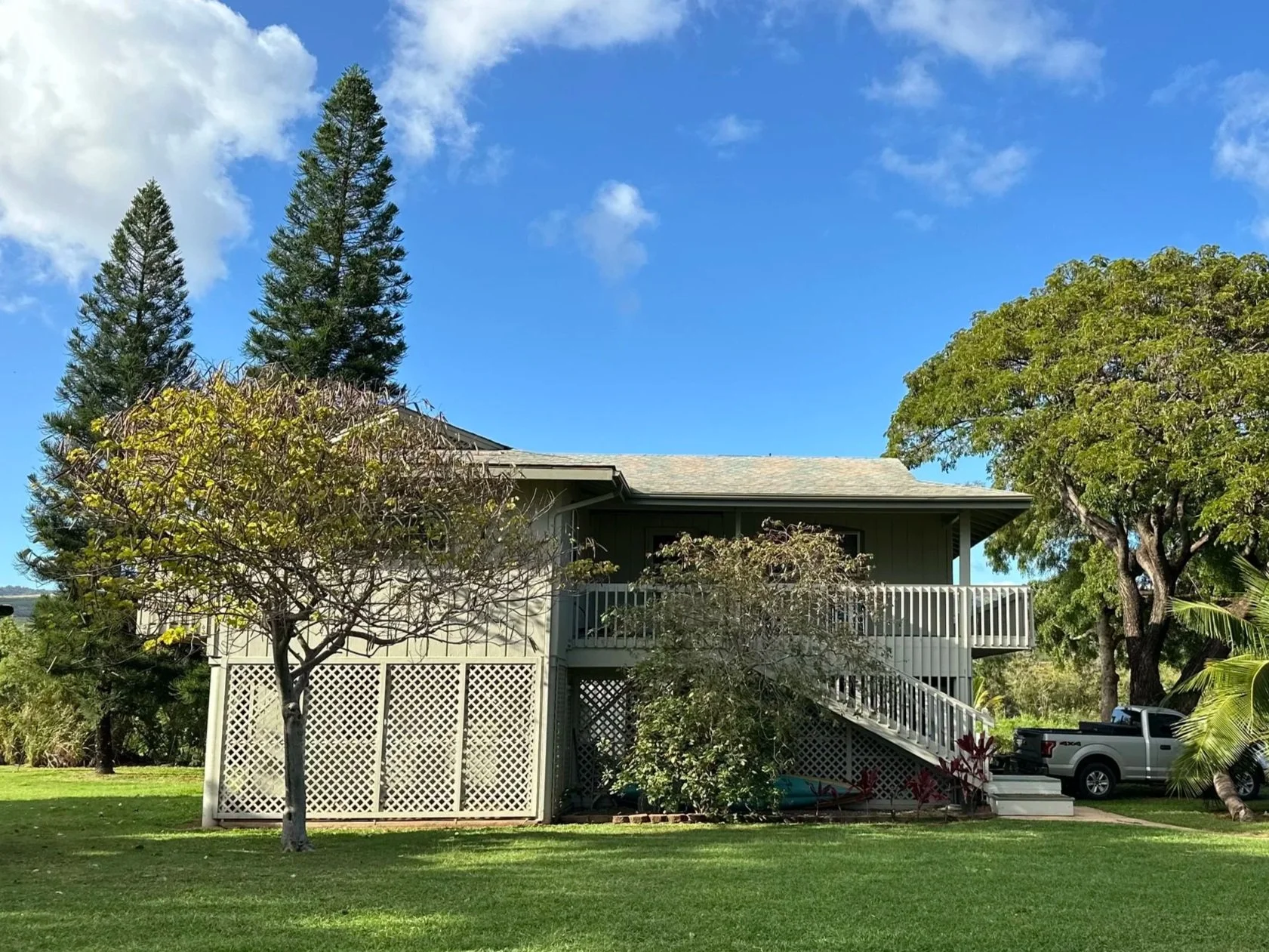 Kekaha, Kauai, Hawaii full exterior repaint transformation