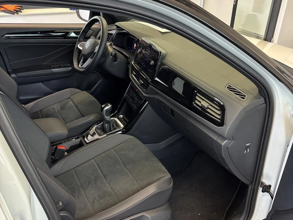 VW_T-ROC_R-LINE_6.jpg