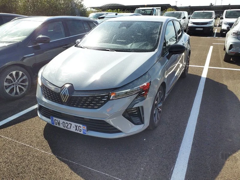 RENAULT_CLIO_GW-027-XG_1.jpg
