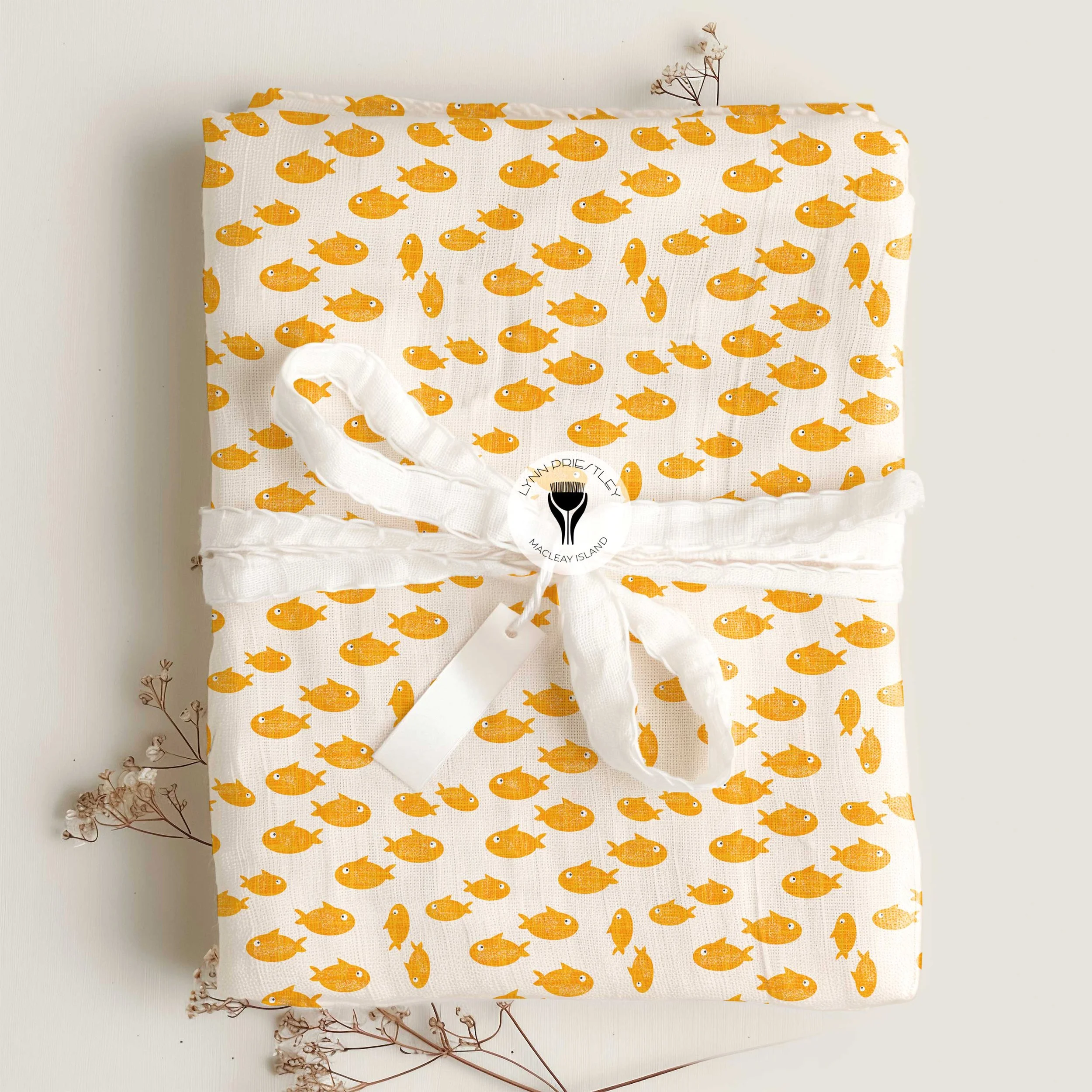 ornage-fish-swaddle-mu.jpg