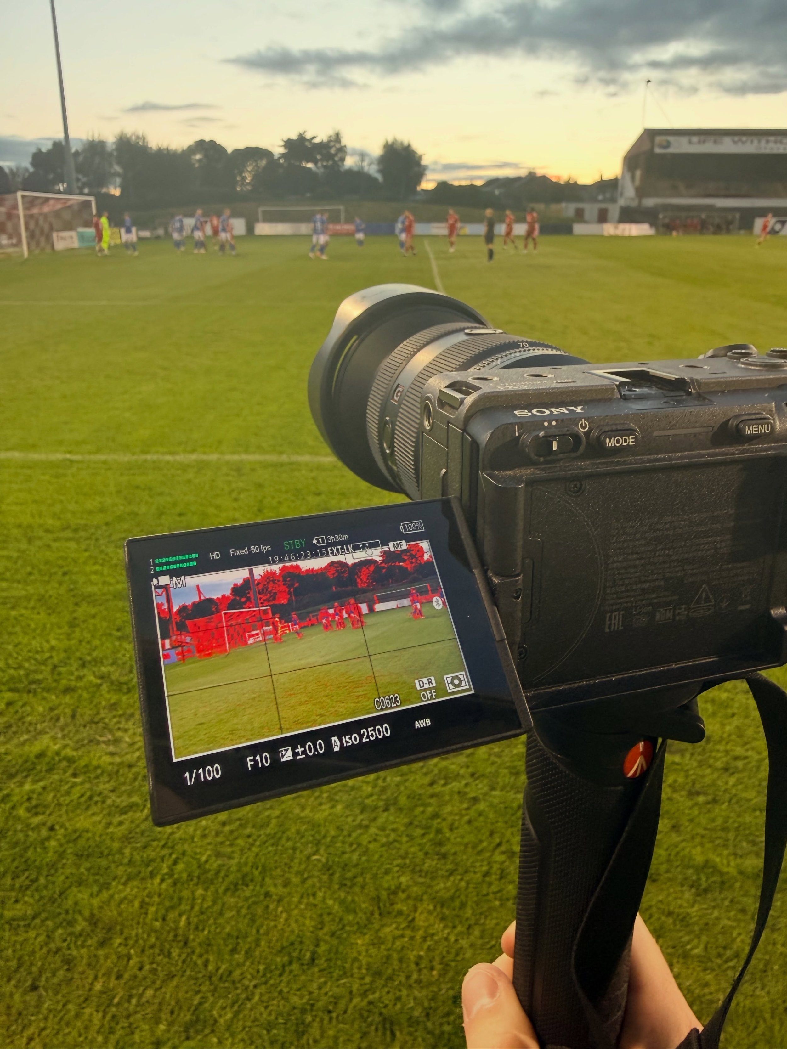 Shamrock Park for the big one. 🎥⚽

@portadownfc vs @officialblues1886 in the BoyleSports Premiership, the Ports secure their first point of the season with a 1-1 draw. Pitchside for all of it.

#PortadownFC #ShamrockPark #BoyleSportsPremier #IrishLe