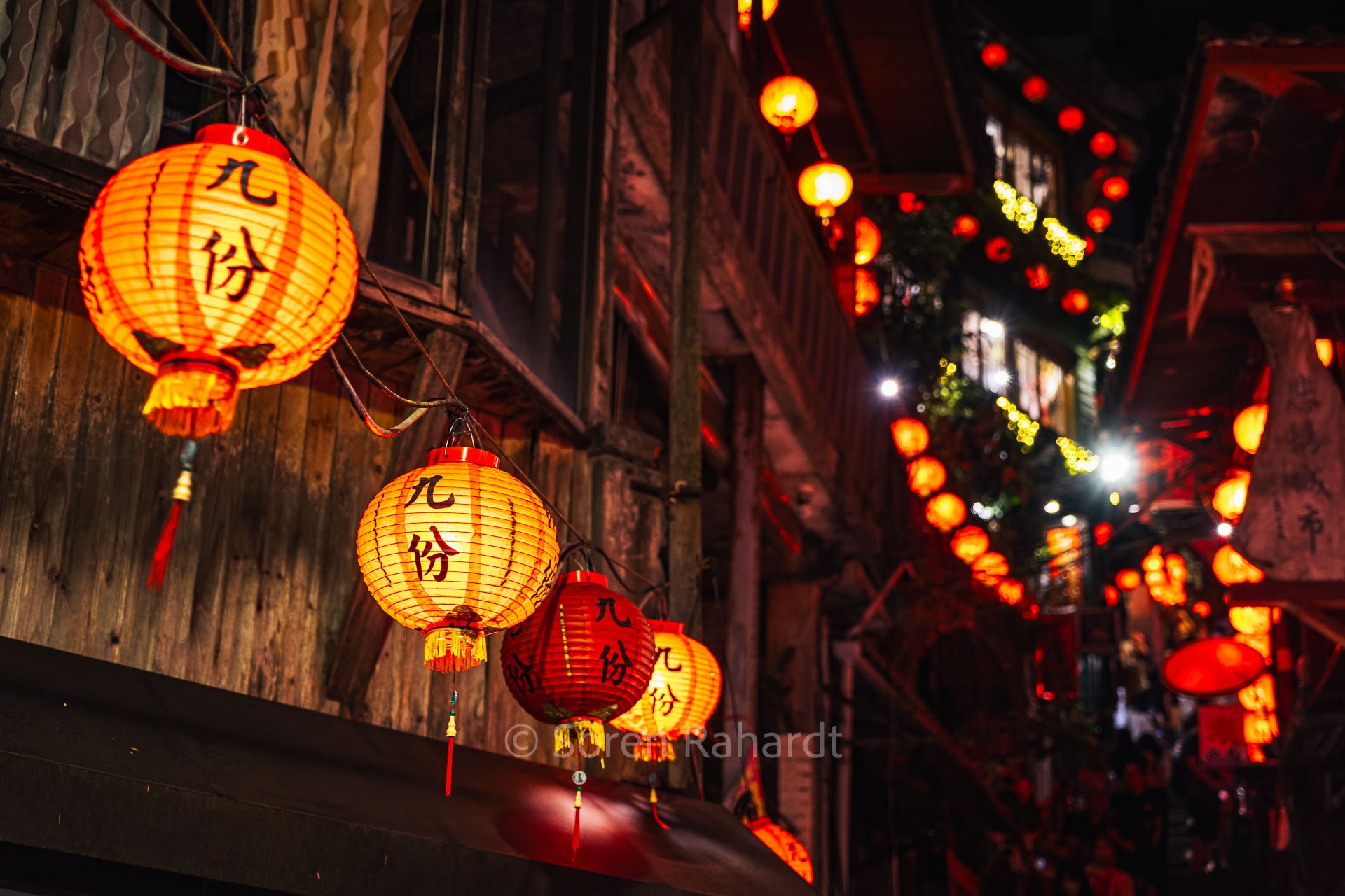 soeren-2023-urban-taiwan-lights.jpg