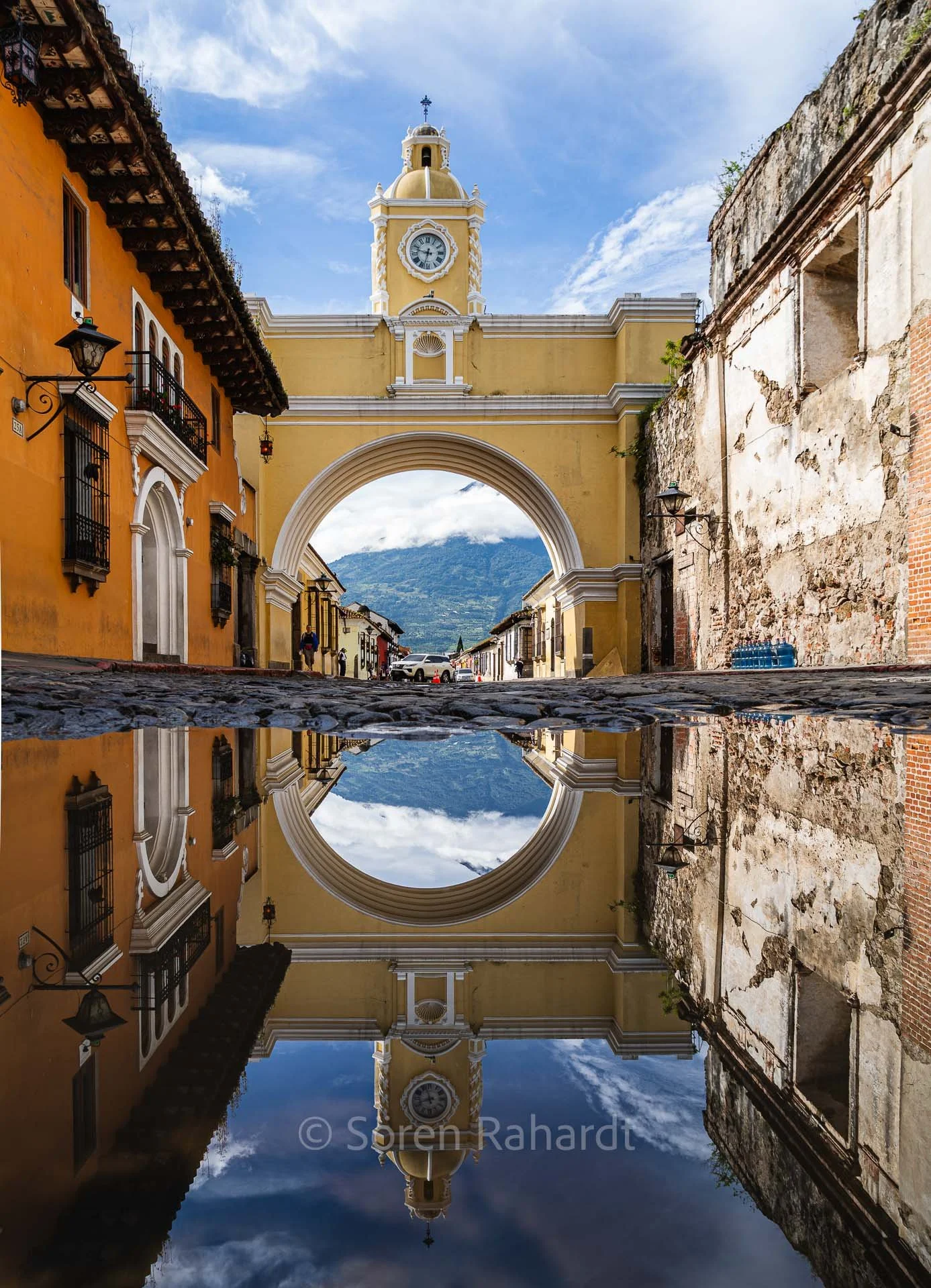 soeren-2023-urban-guatemala-antigua.jpg