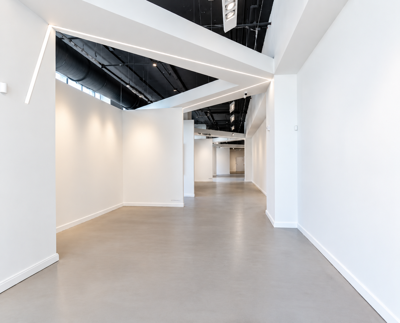 1111 Lincoln Road Retail Spaces. Suite 01