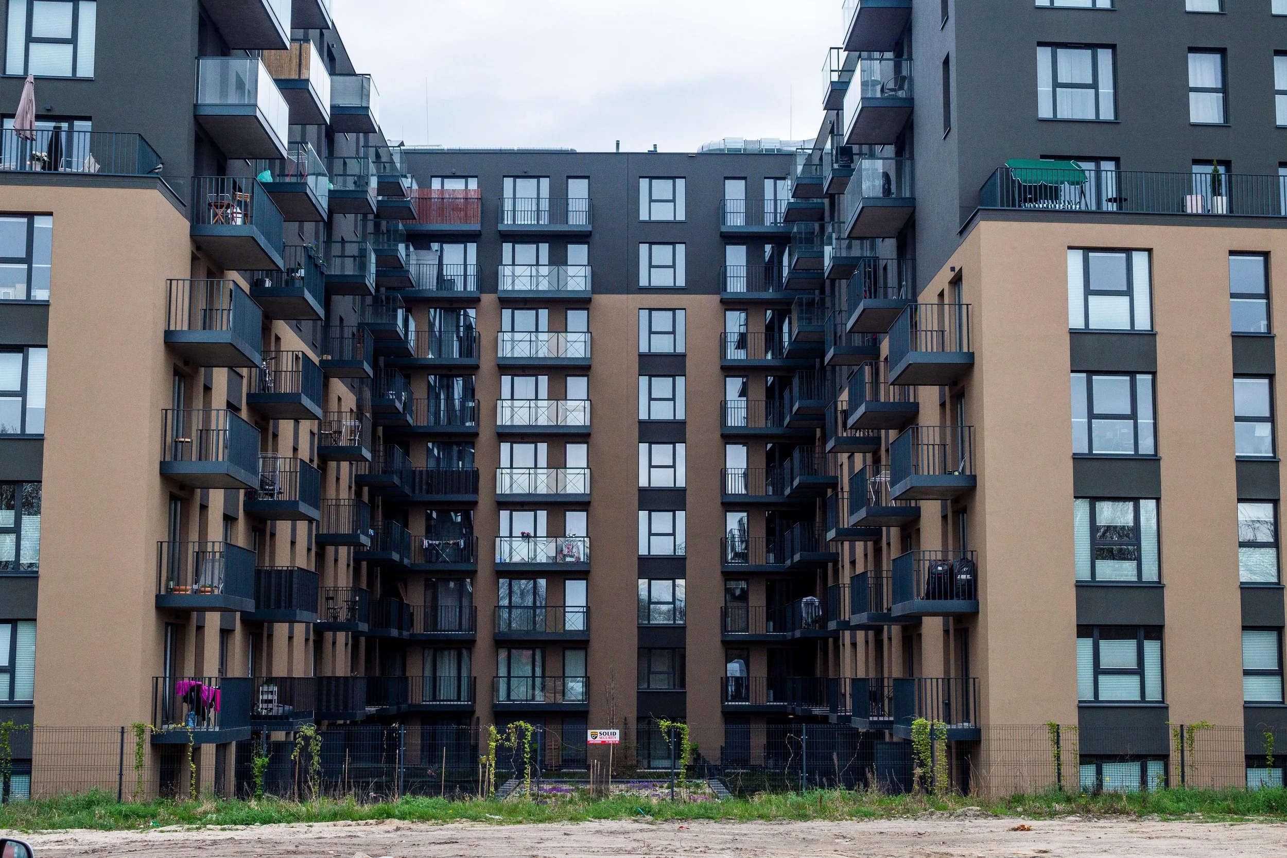 Apartment community for commercial pet waste removal and management.