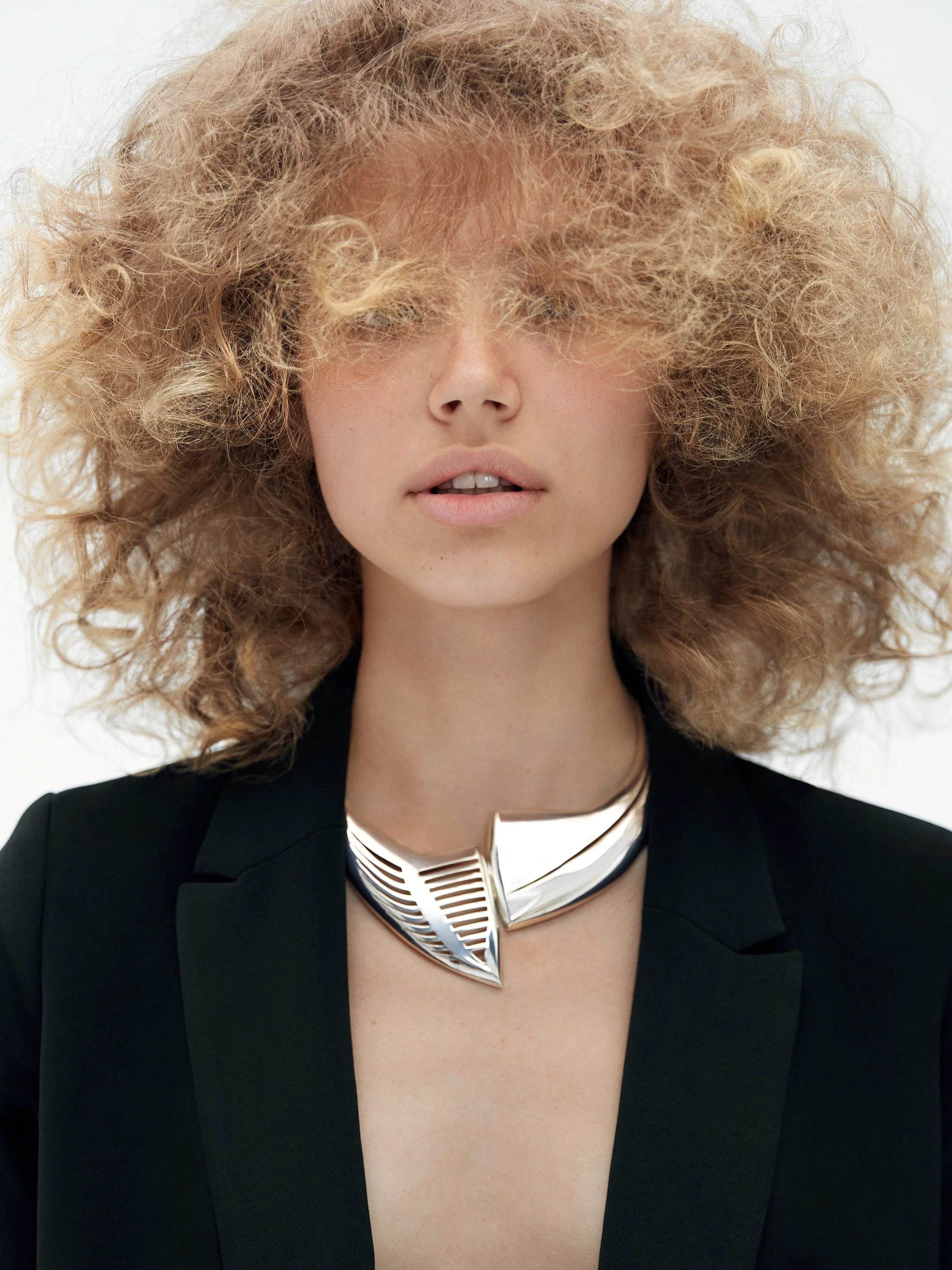 BeautyEditorial_AngelaRober_0381.jpg