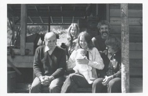 1975 