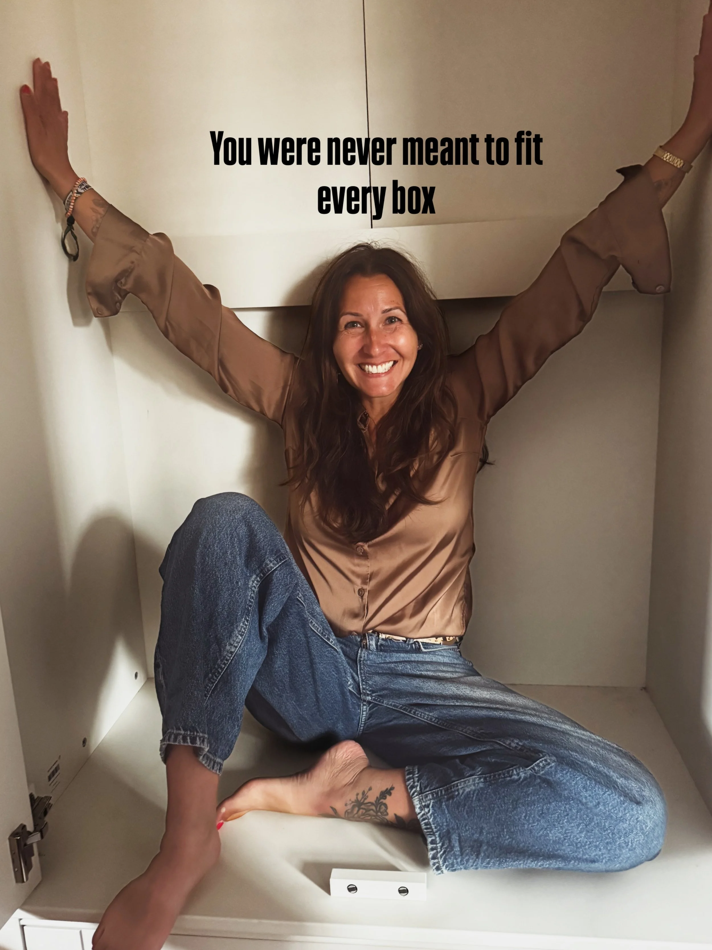 What if you stopped trying to fit? #therapy #therapistofinstagram #therapists #freeyourmind #counsellor
