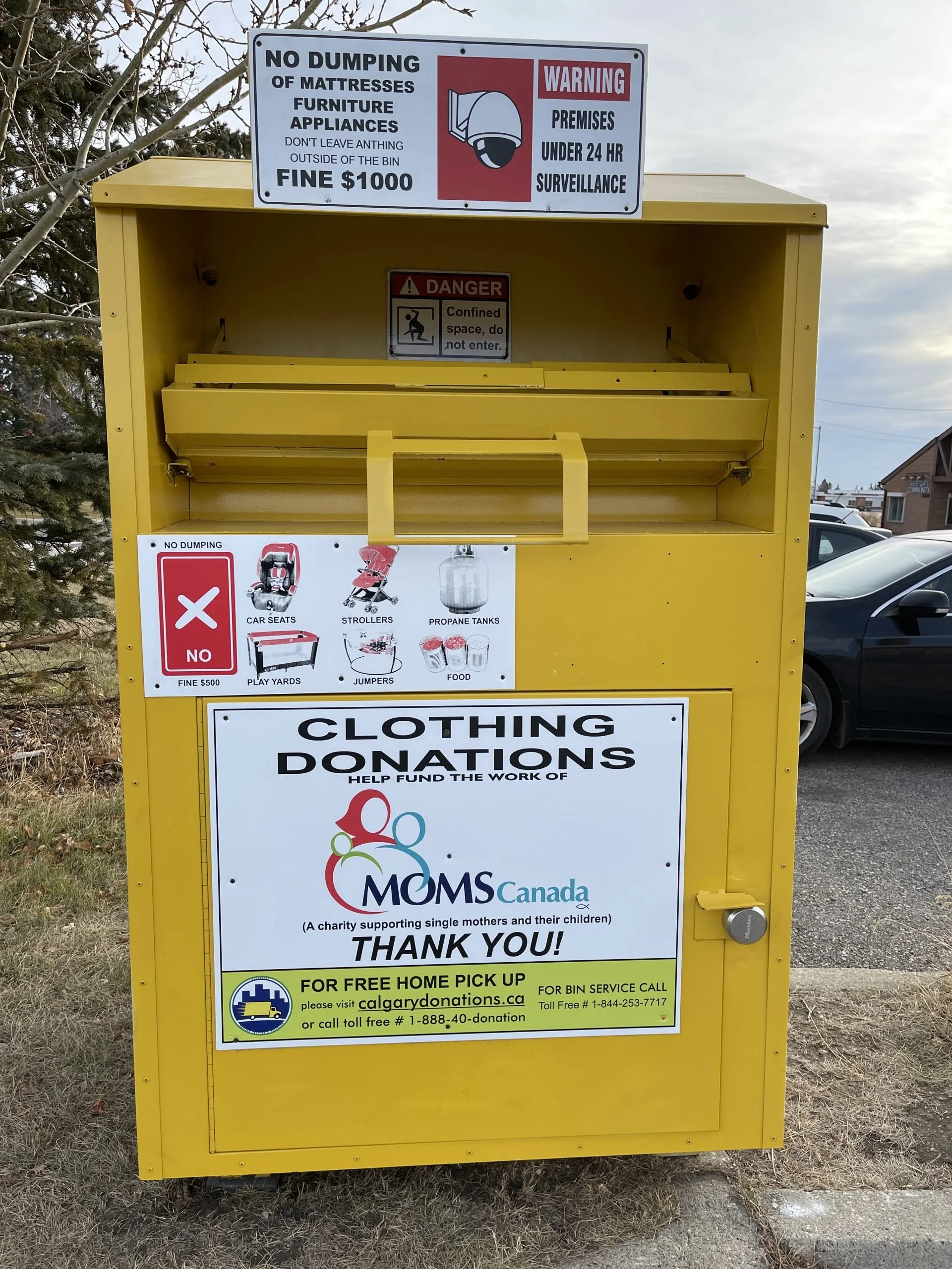  MOMS Canada Clothing Bin
