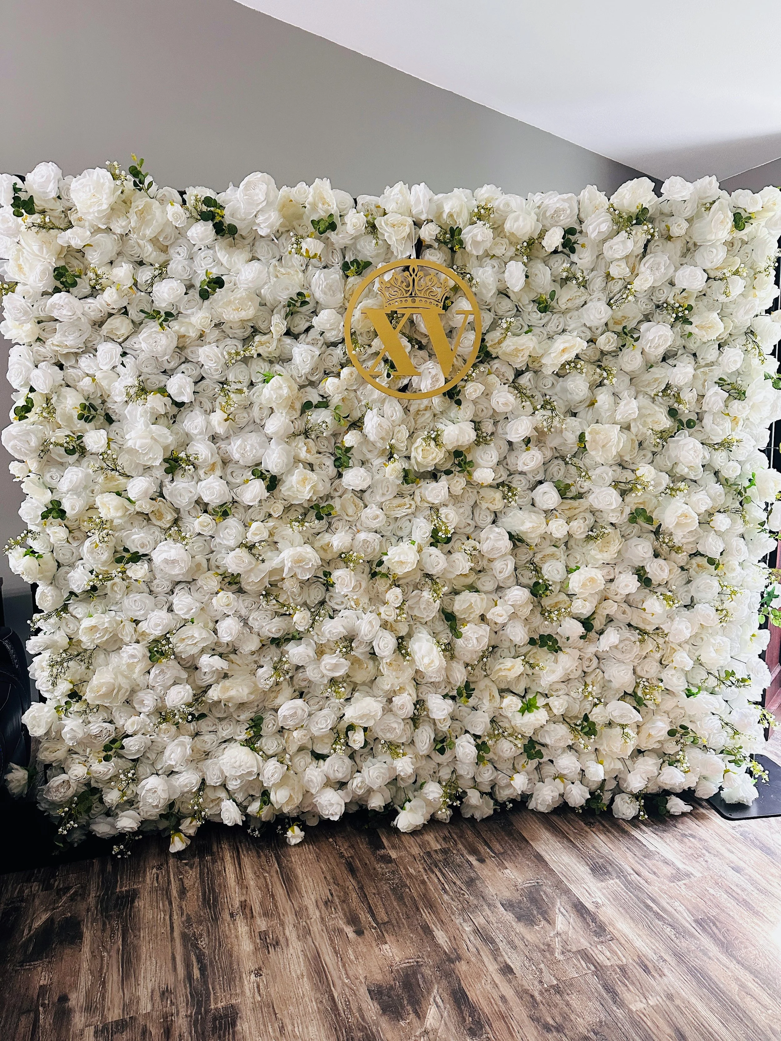 🌹 Elegant White Rose Flower Wall $150