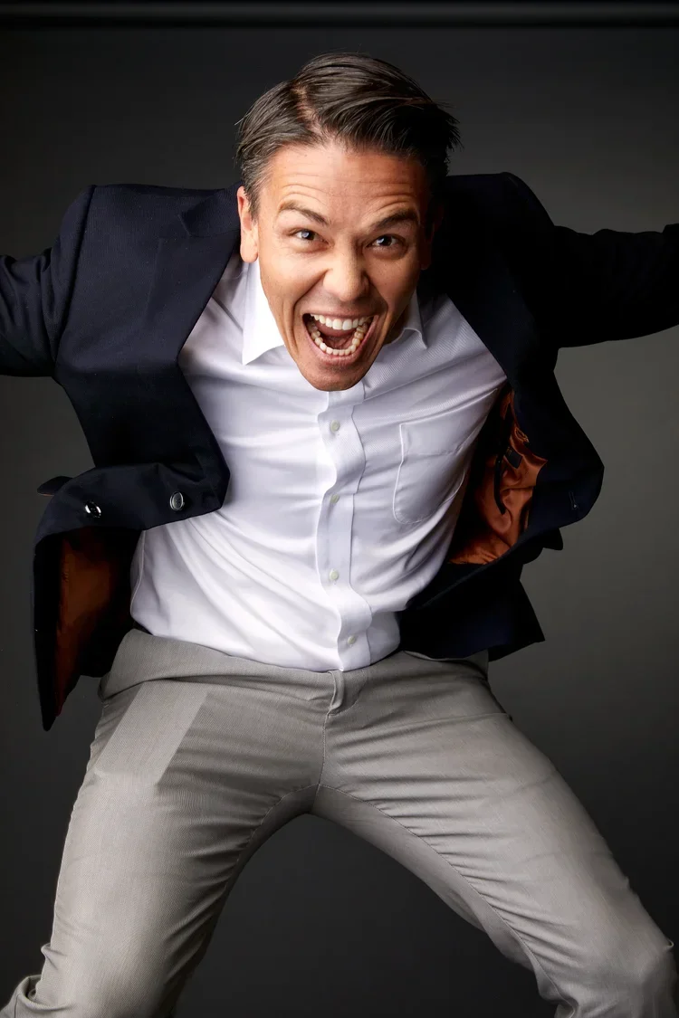 energetic-corporate-branding-portrait-los-angeles-ken-sax.webp