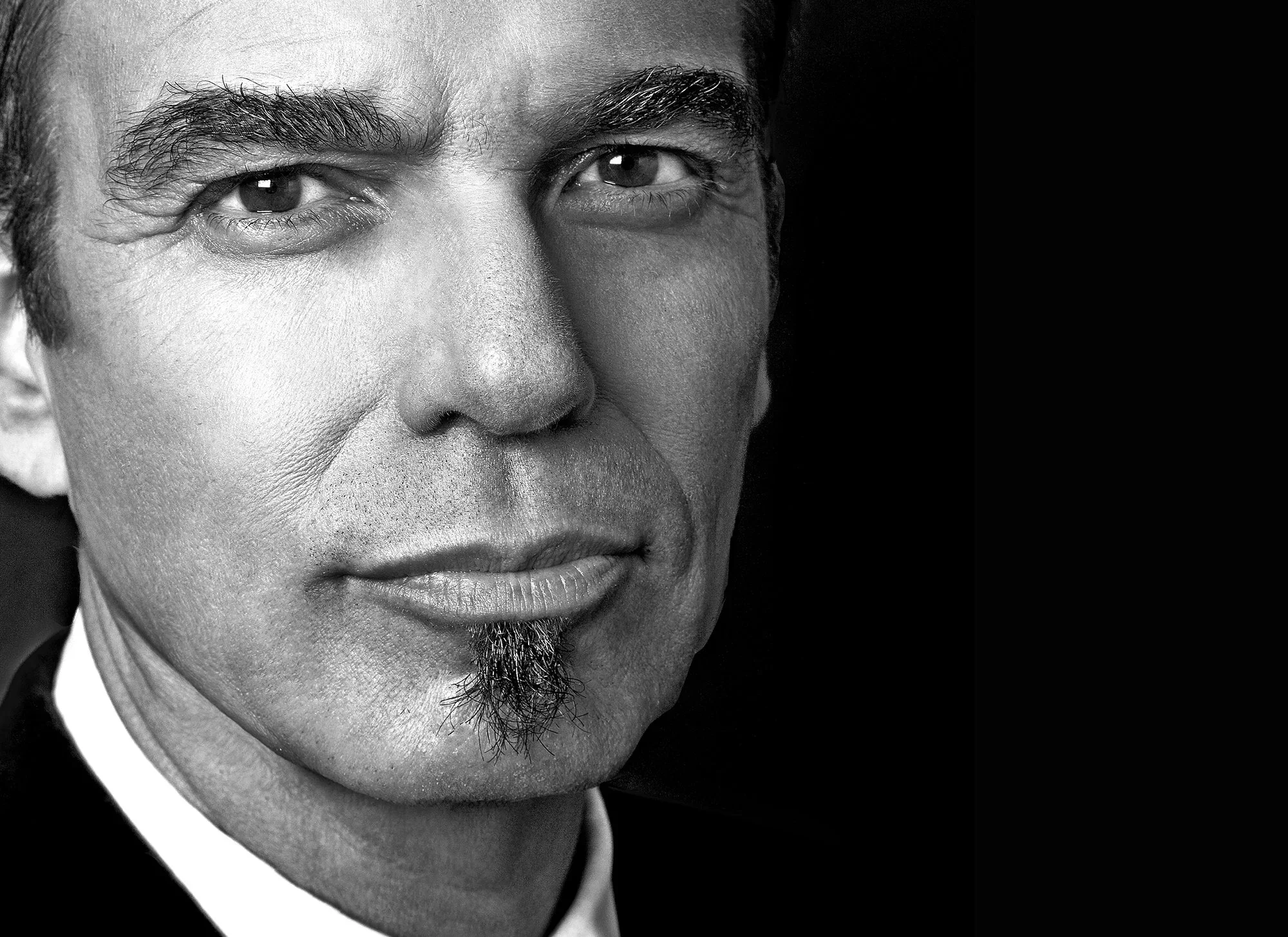 Billy Bob Thornton dramatic black and white celebrity headshot photographed by Ken Sax.