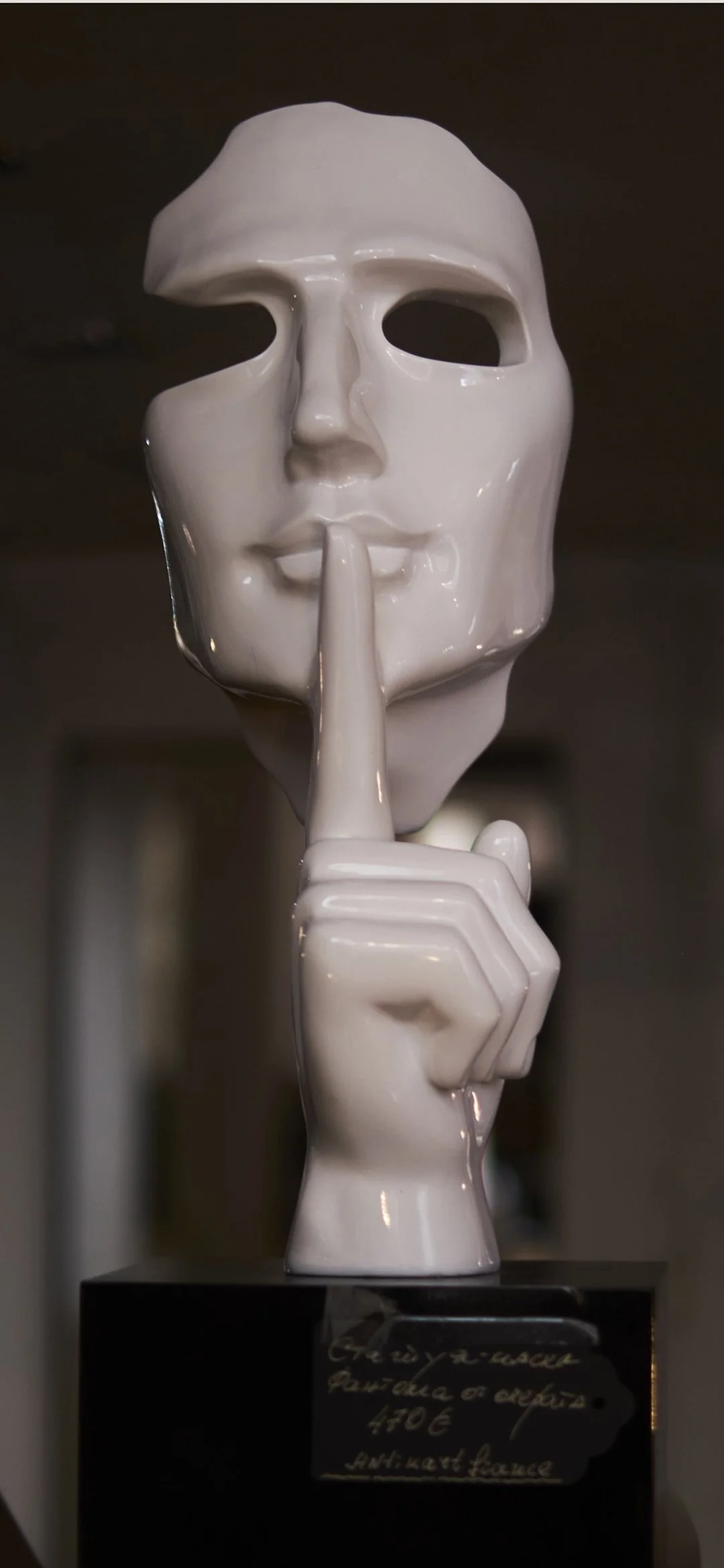 05 M.jpg