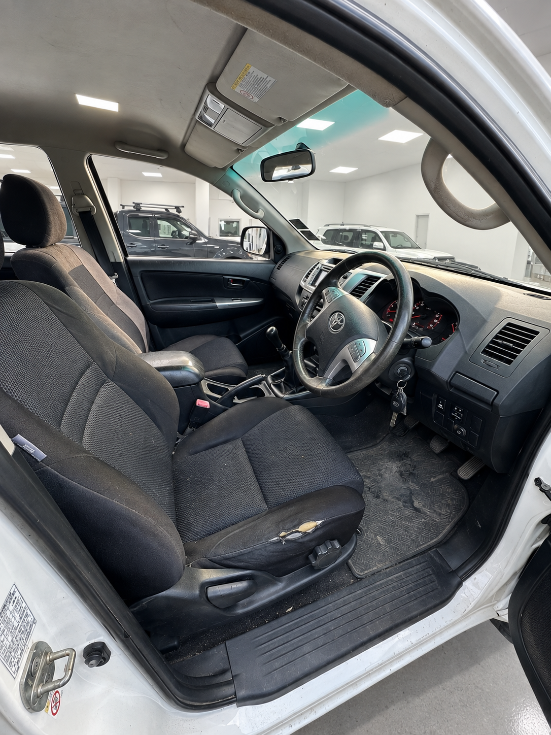 Front inter.png