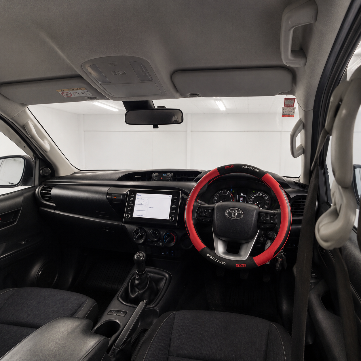 Super Low Ks Gorilla Lifted 4X4 Manual Hilux (7).png