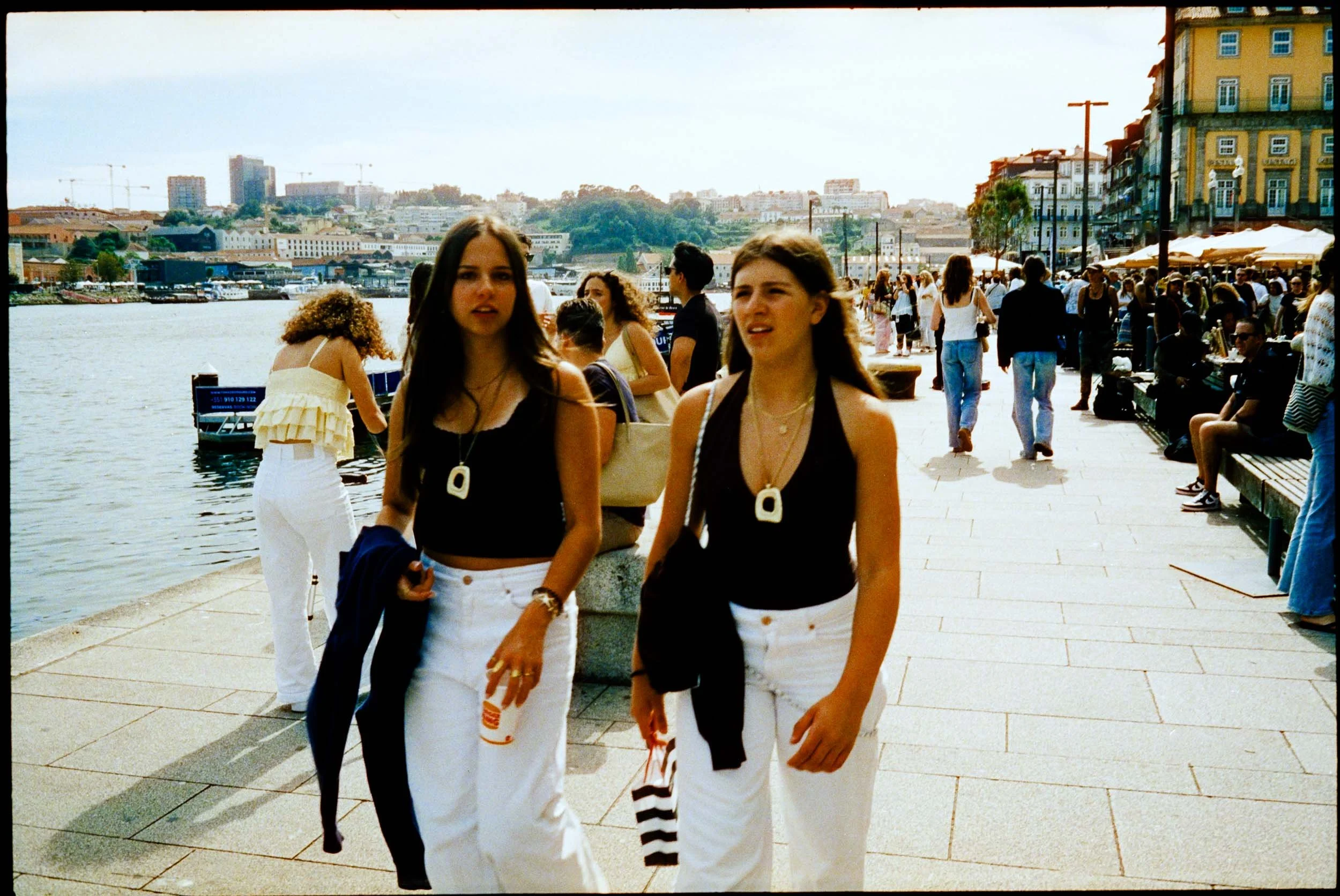 35mm-film-photography-people-1.jpg
