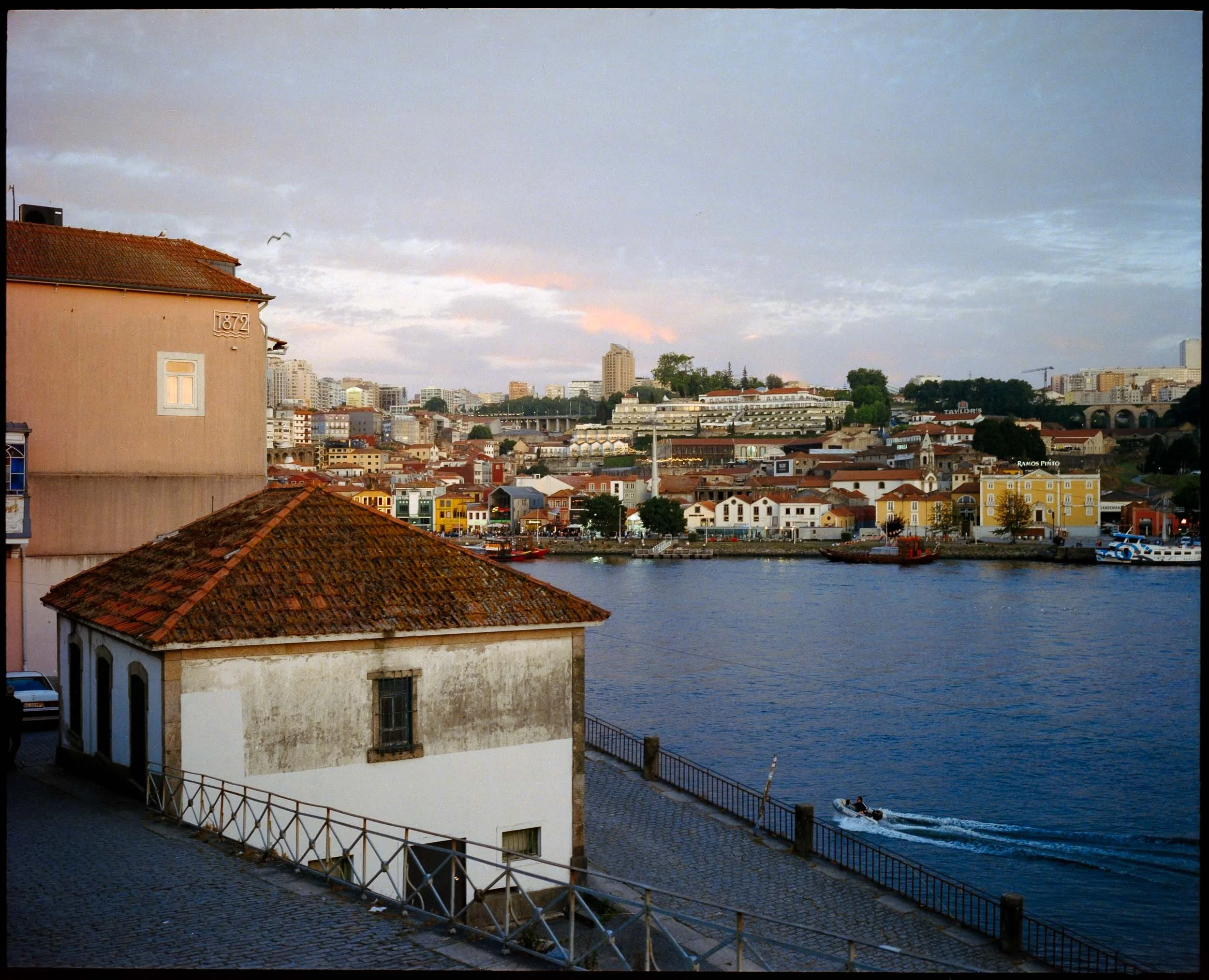 medium format-film-photography-landscapes-1.jpg