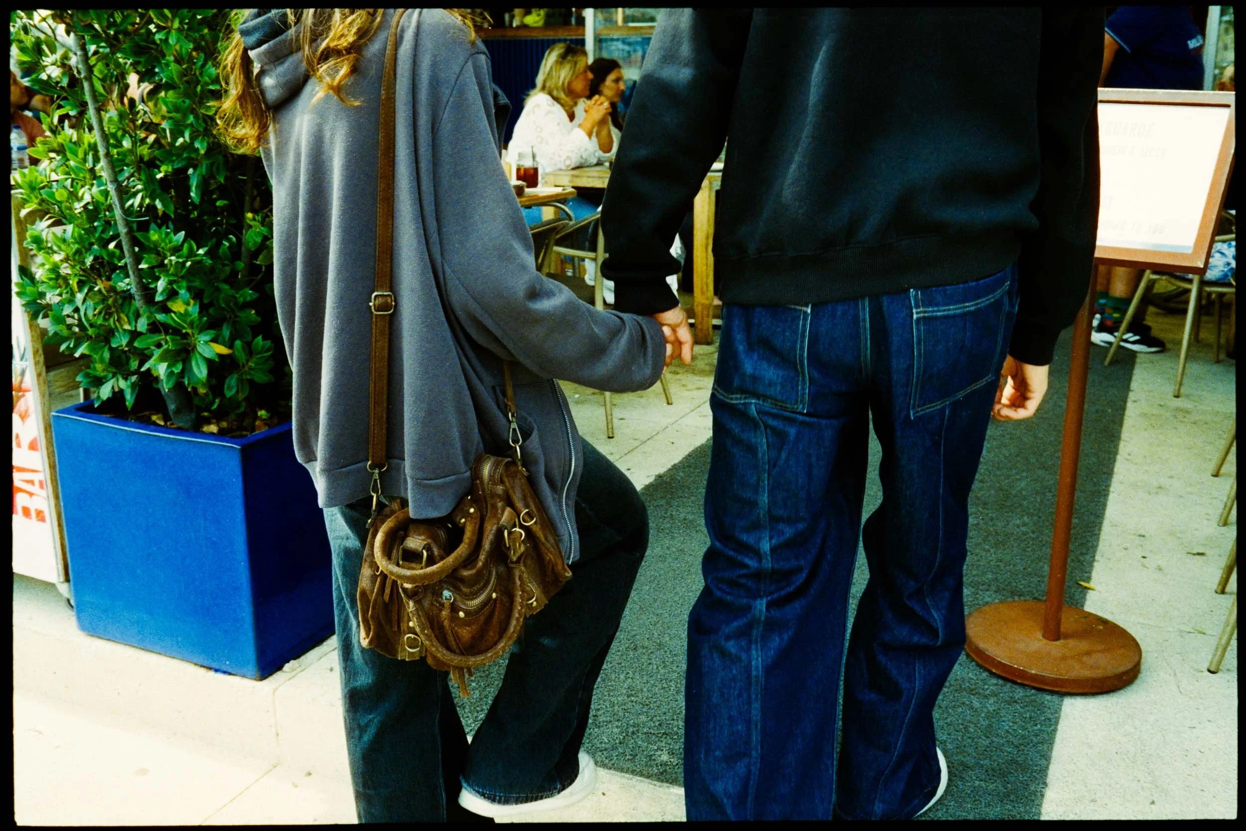 35mm-film-photography-people-2.jpg