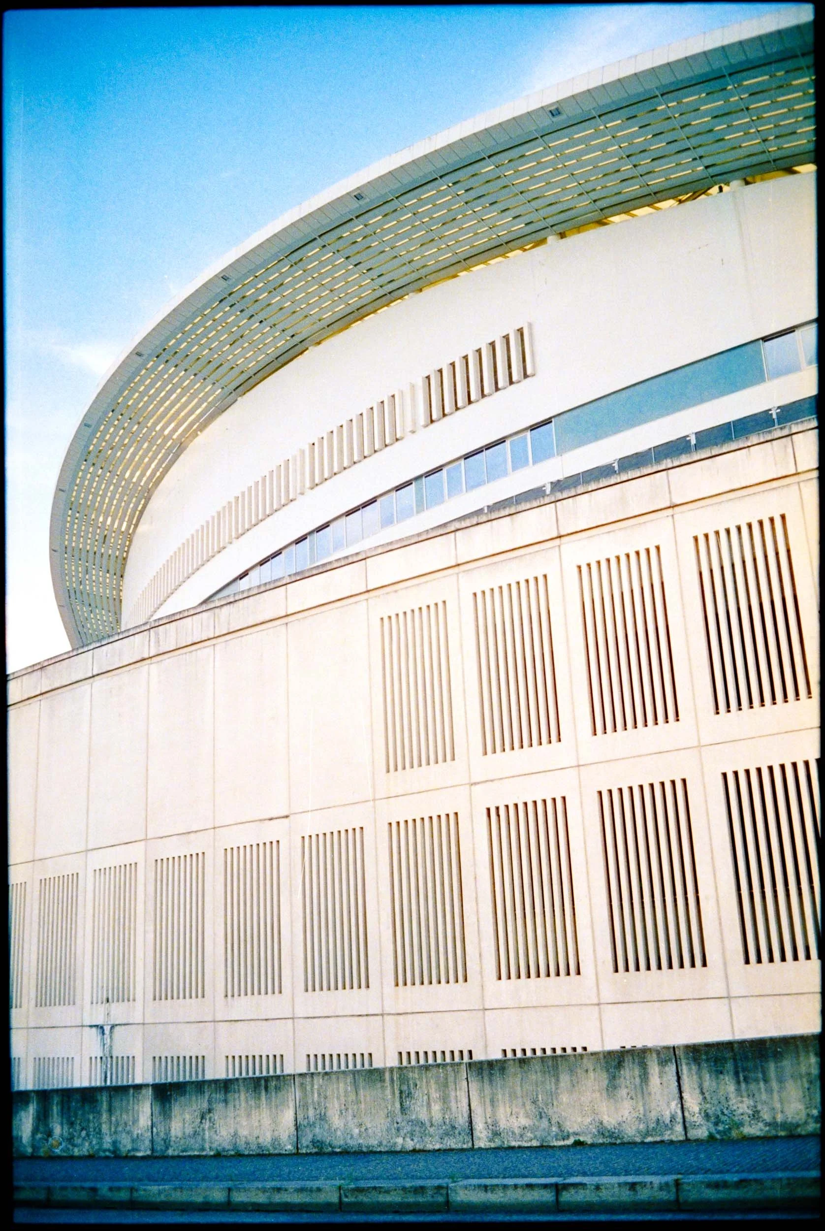 35mm-film-photography-buildings-1.jpg