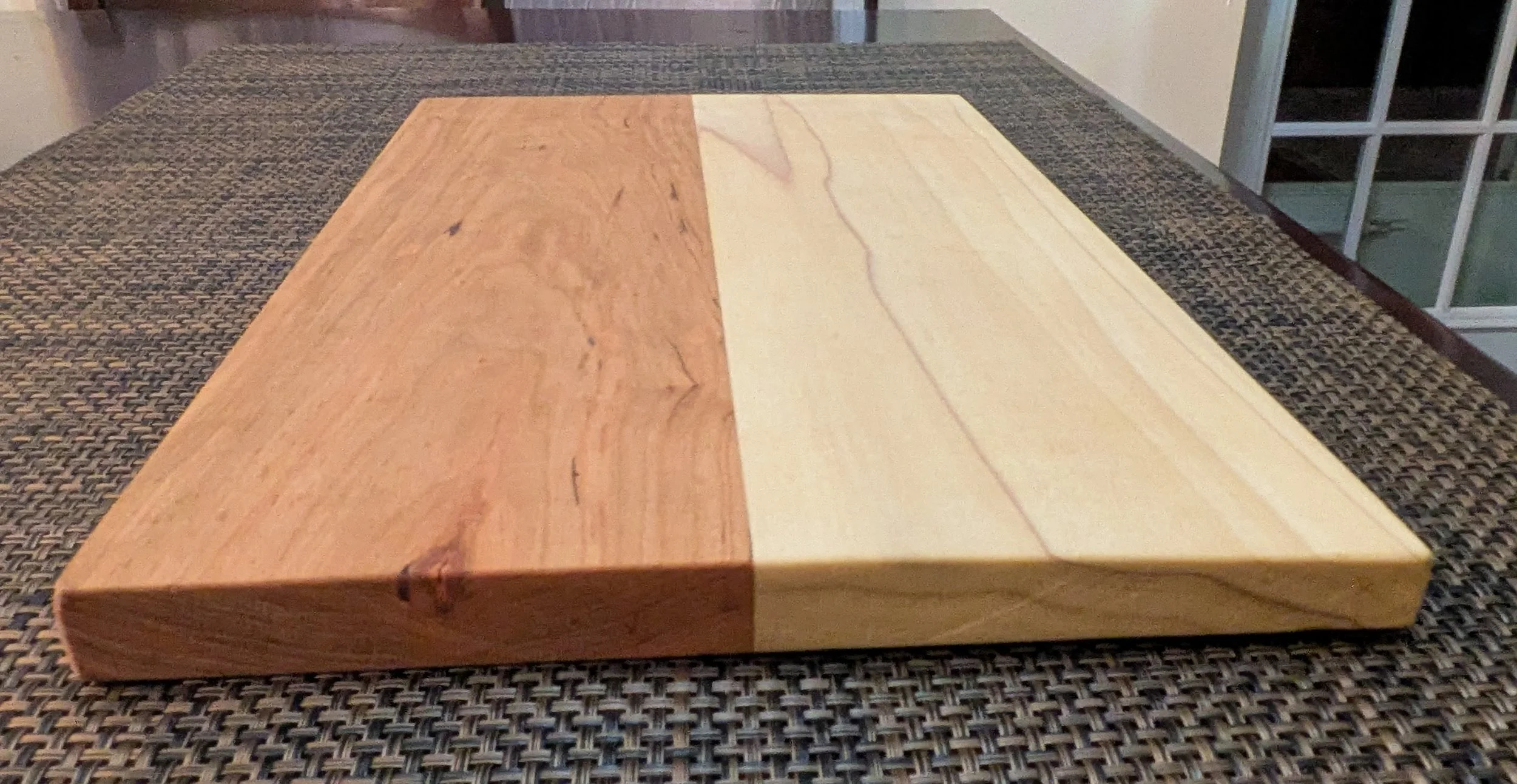 Charcuterie board 17.125x10.5x1- photo 2.jpg