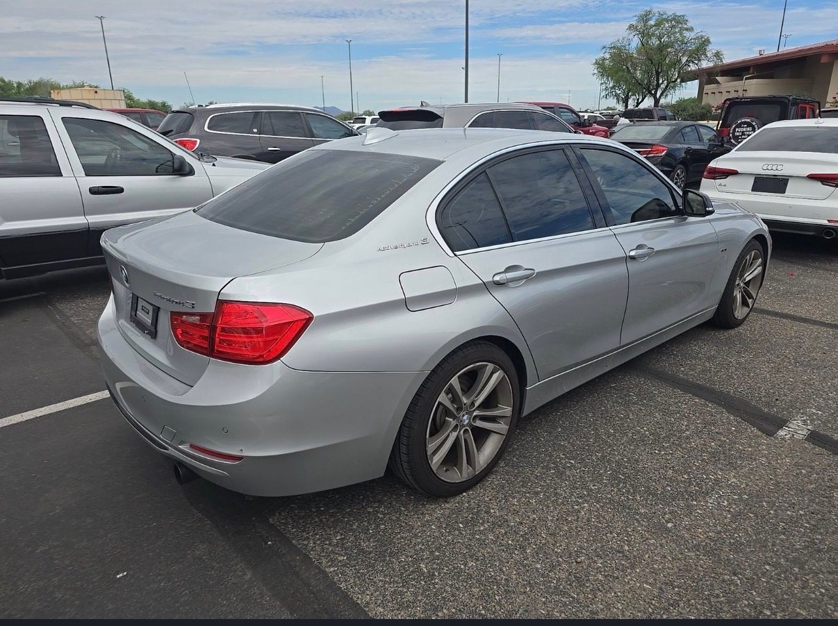 2013 BMW 3 series ActiveHybrid 3 Sedan Sport Line