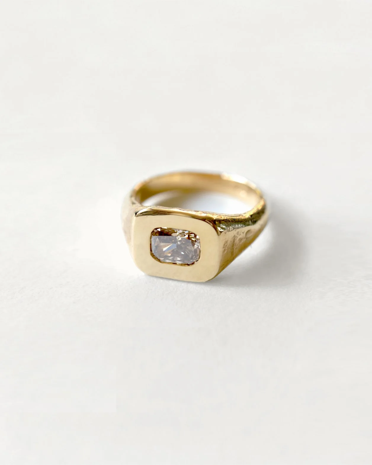 Champagne diamond signet