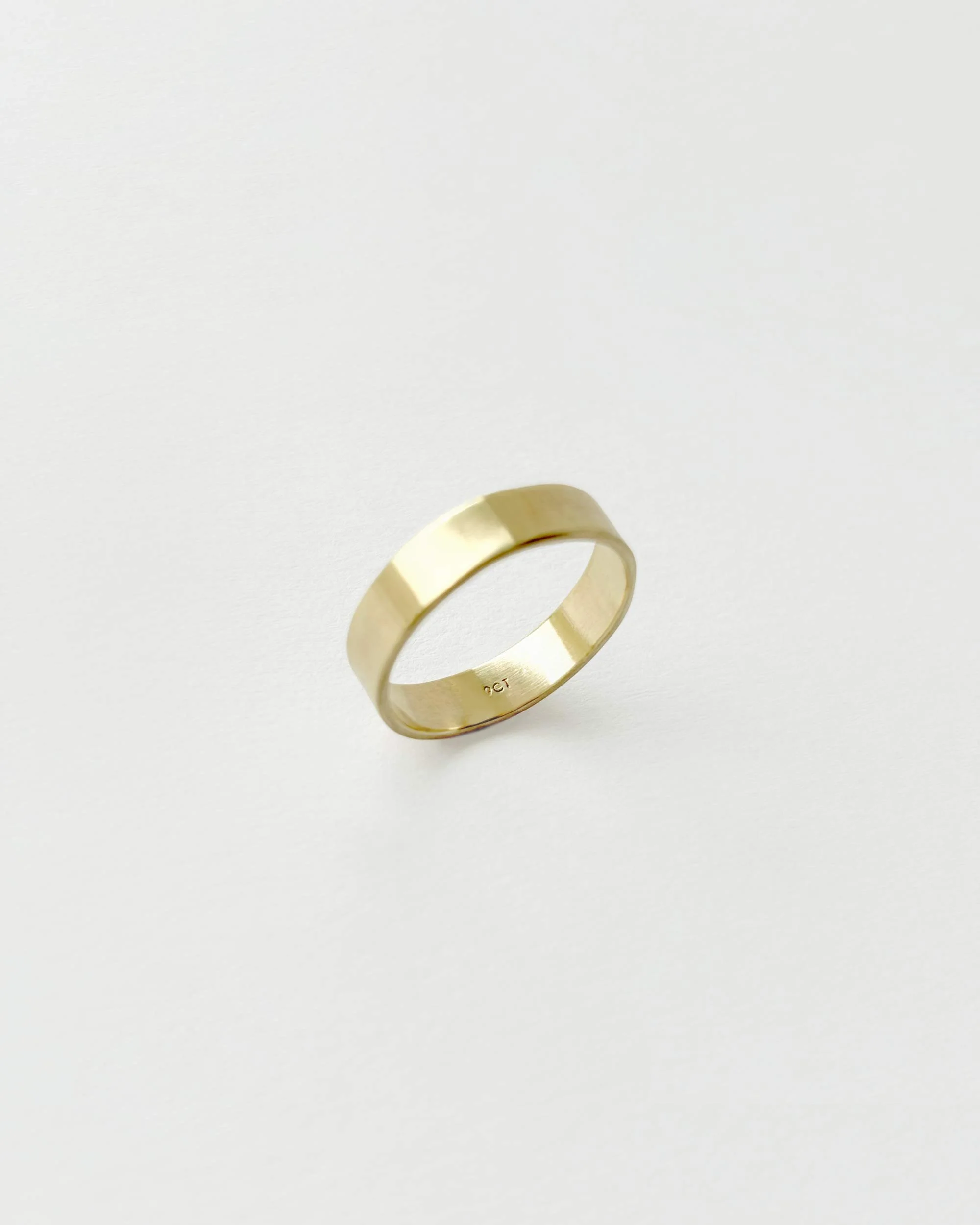 realm wedding band