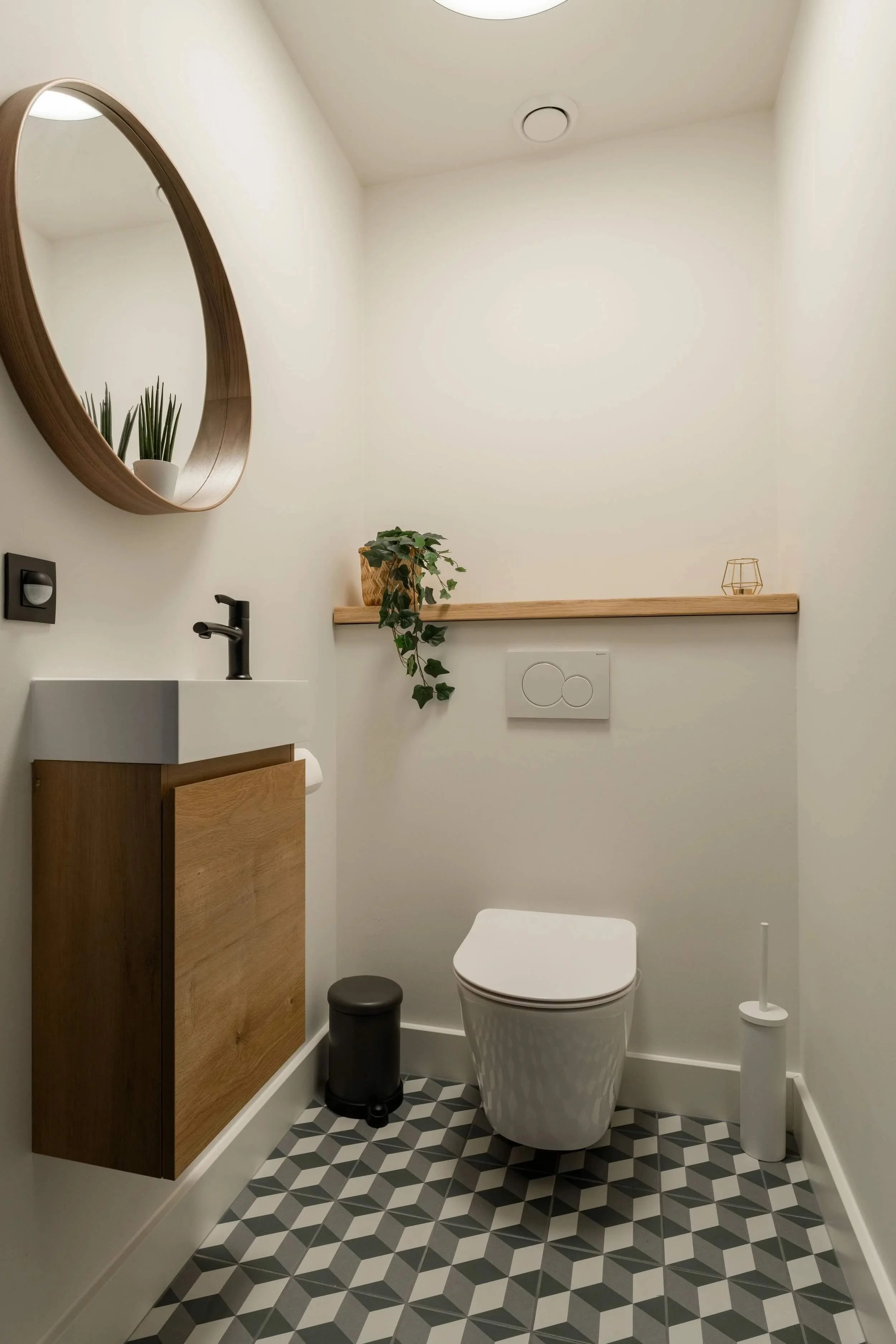 Toilet Repairs and Replacements
