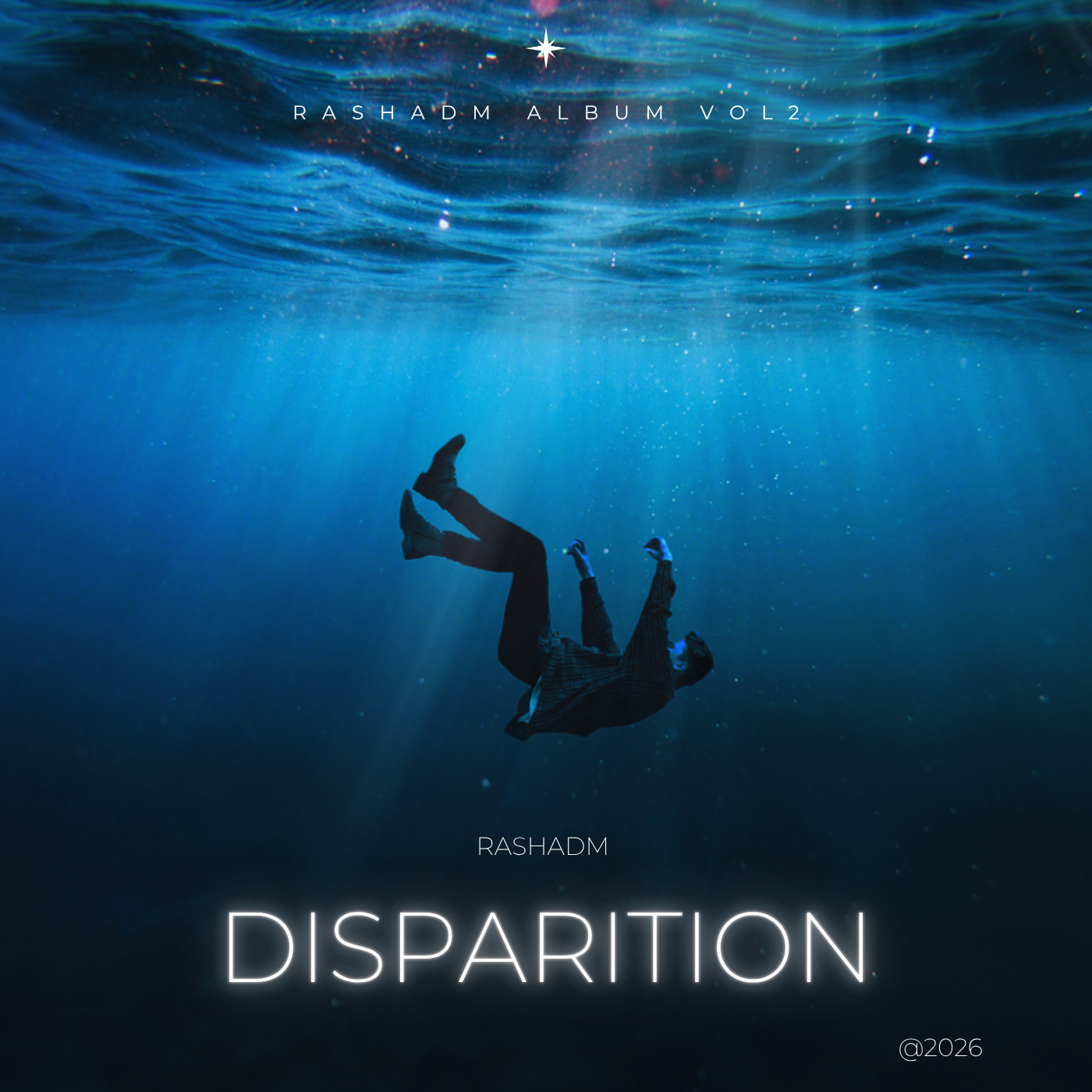 Une illustration d'une personne nageant sous l'eau avec un ciel étoilé au-dessus, représentant une atmosphère mystérieuse et surréaliste, avec le texte 'Rashadm Album Vol.2' et 'Disparition'.