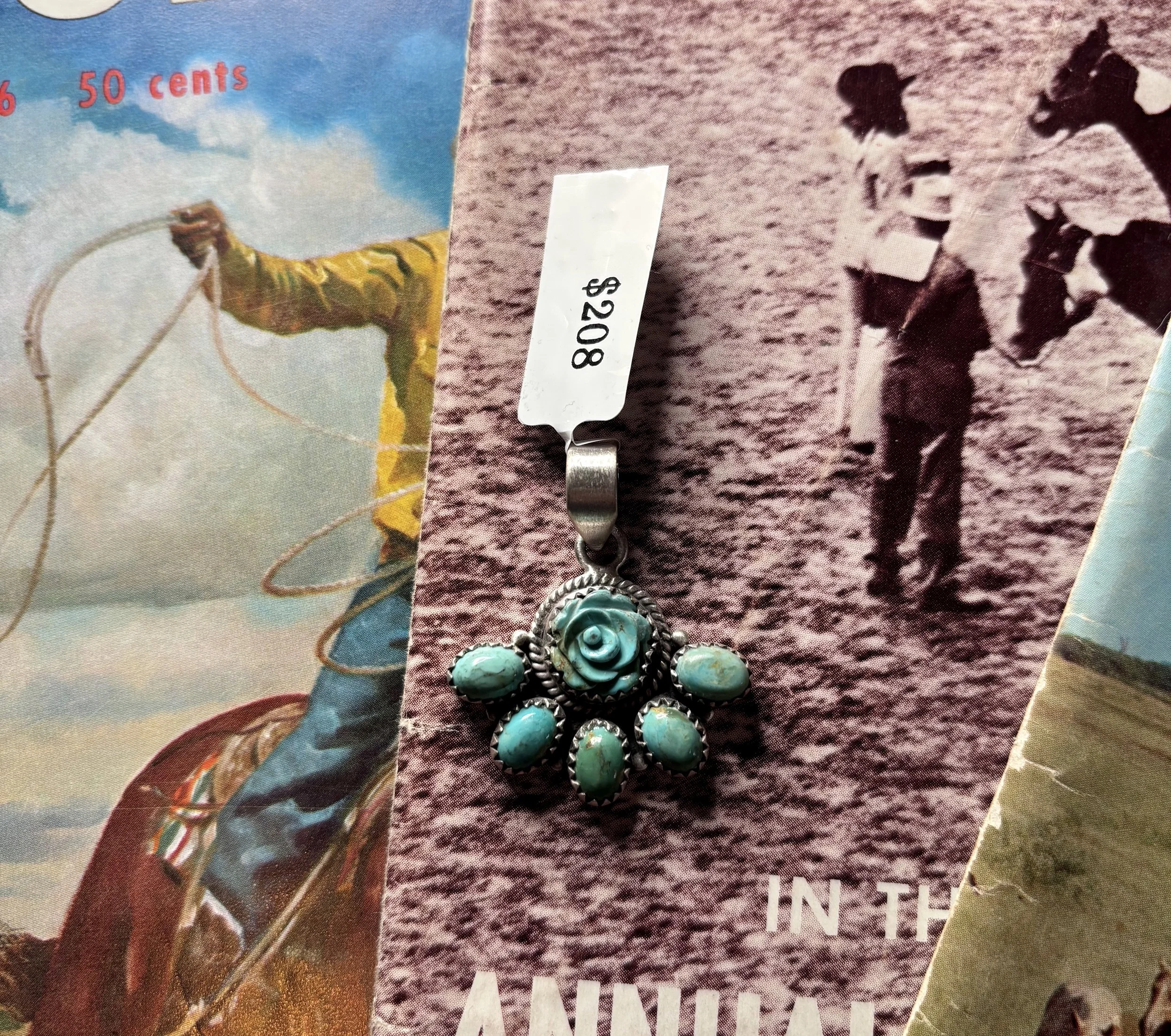 THE TURQUOISE ROSEBUD PENDANT🌹🩵