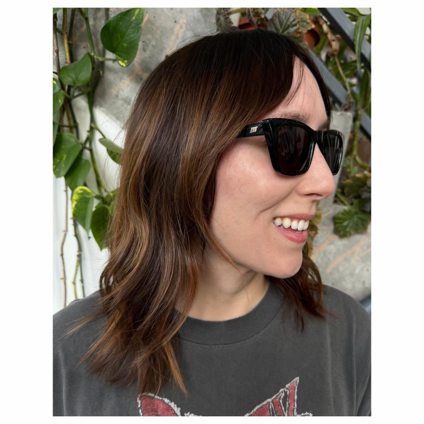 These highlights are to die for and on such a cool girl! Cut and color by me #warmtonesappreciation