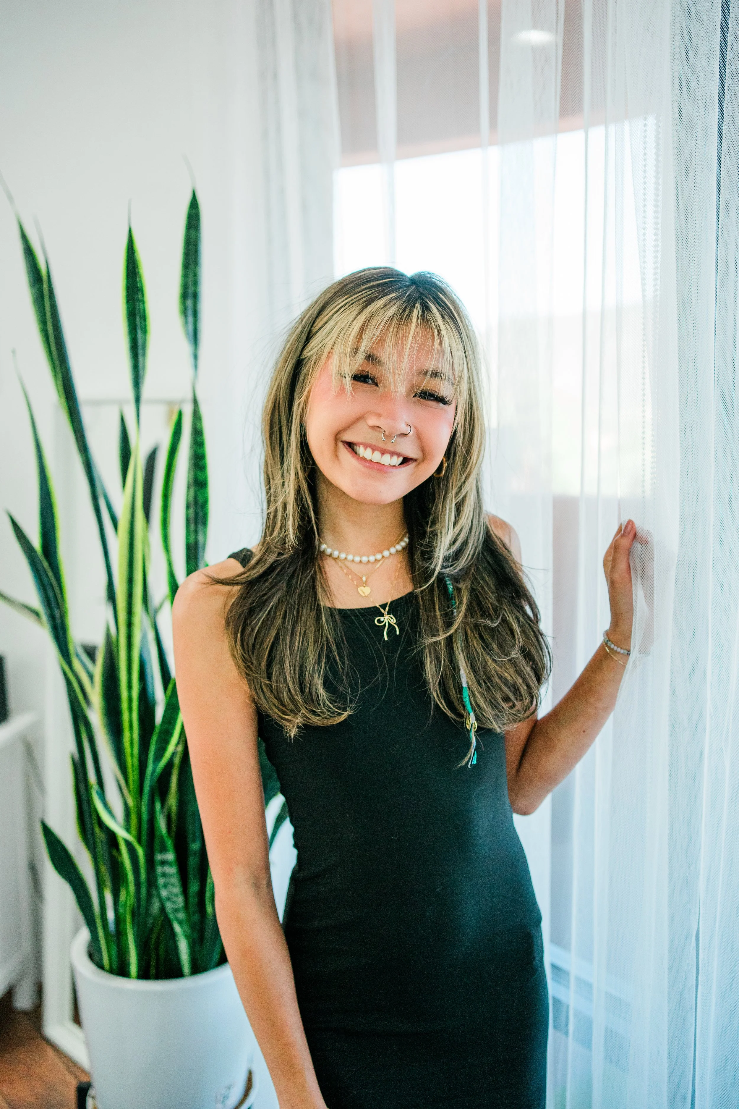 Hair stylist,  hair tinsel shimmer  artist, Sedona Arizona