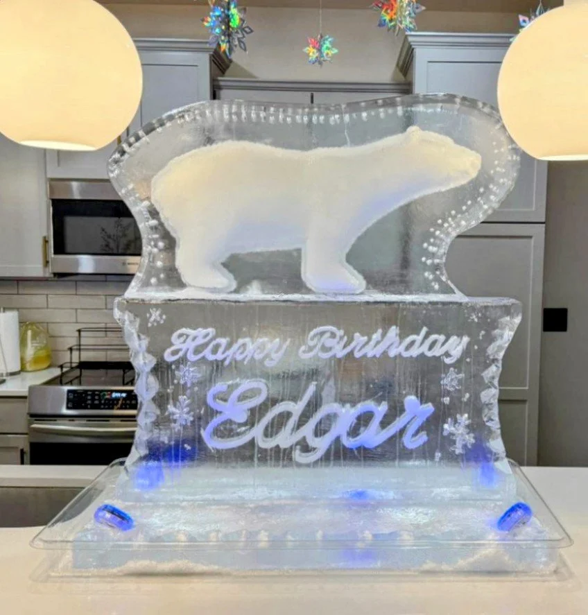 Polar Bear Ice Sculpture 