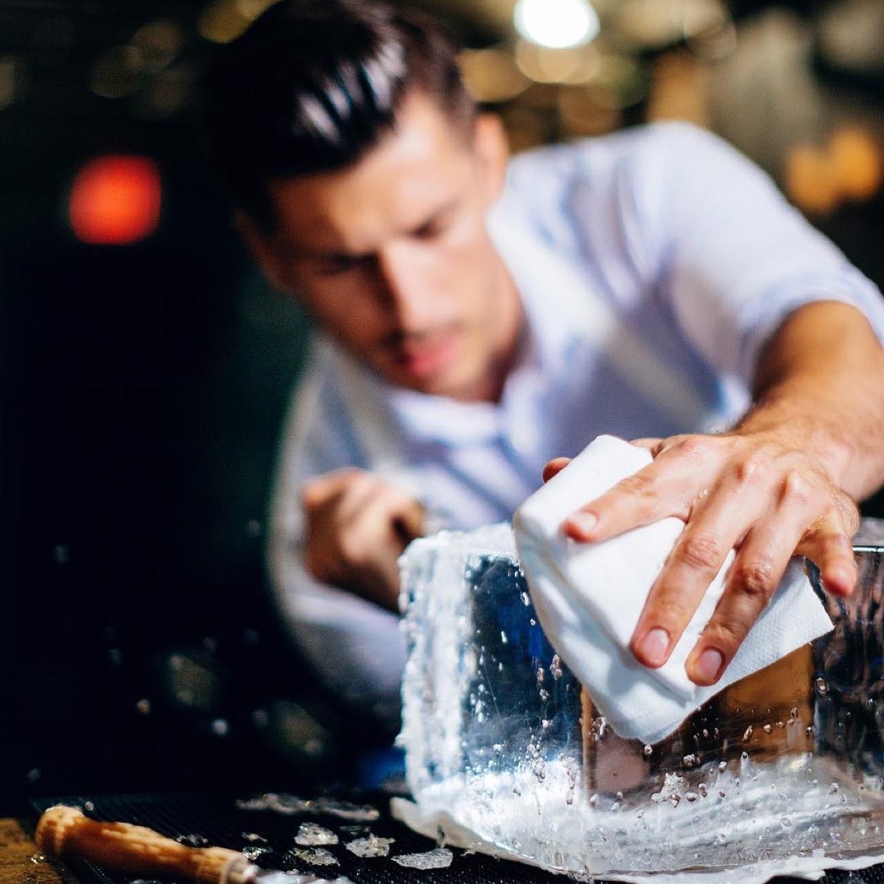 Large Format Ice Cubes