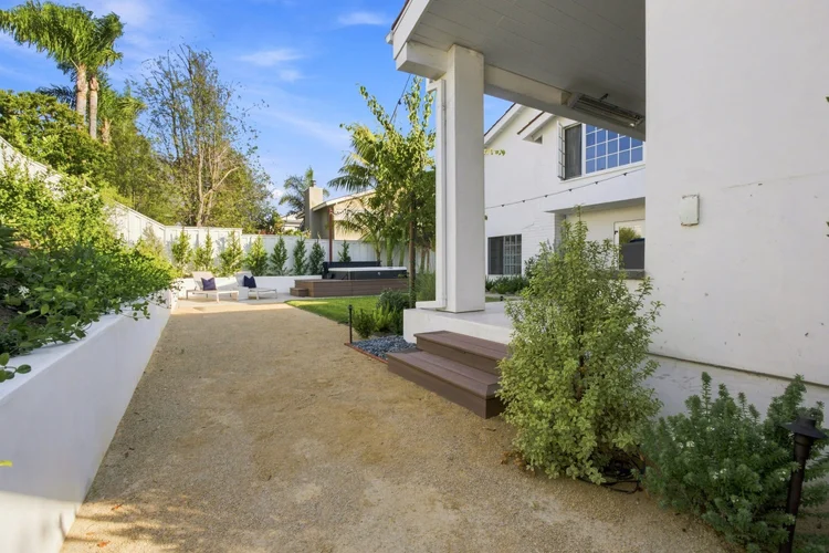 Newport Hills Dr, photo 20