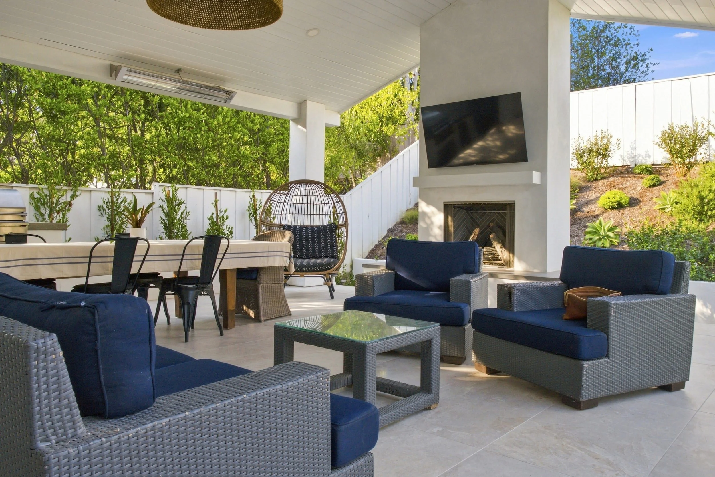Newport Hills Dr, Newport Beach