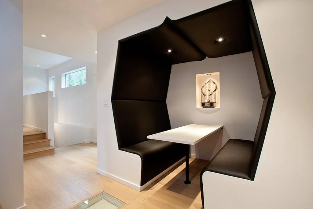 Banquette1 copy.jpg