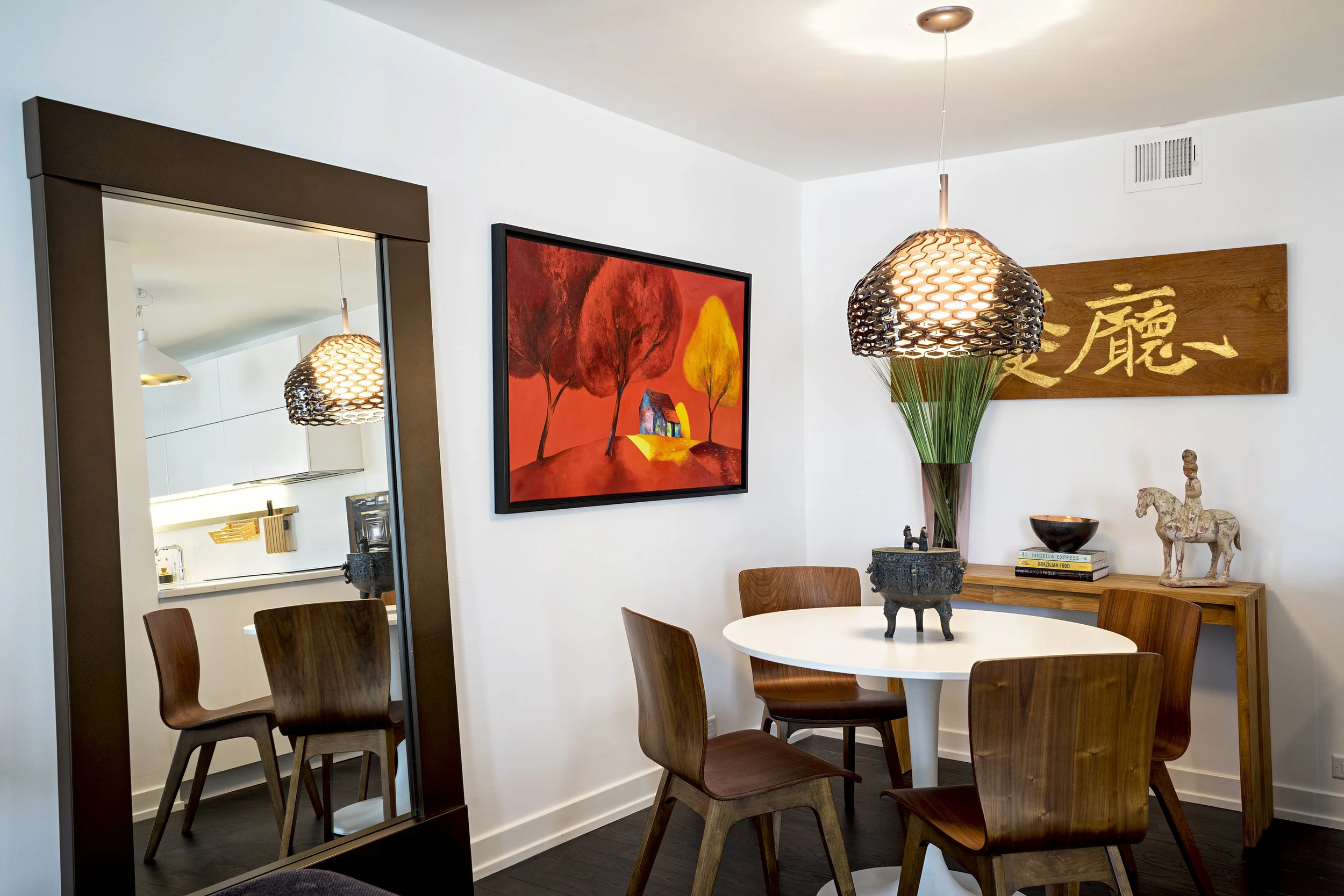 ChicagoD-DiningRoom1.jpg