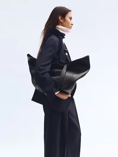 LEATHER TOTE BAG