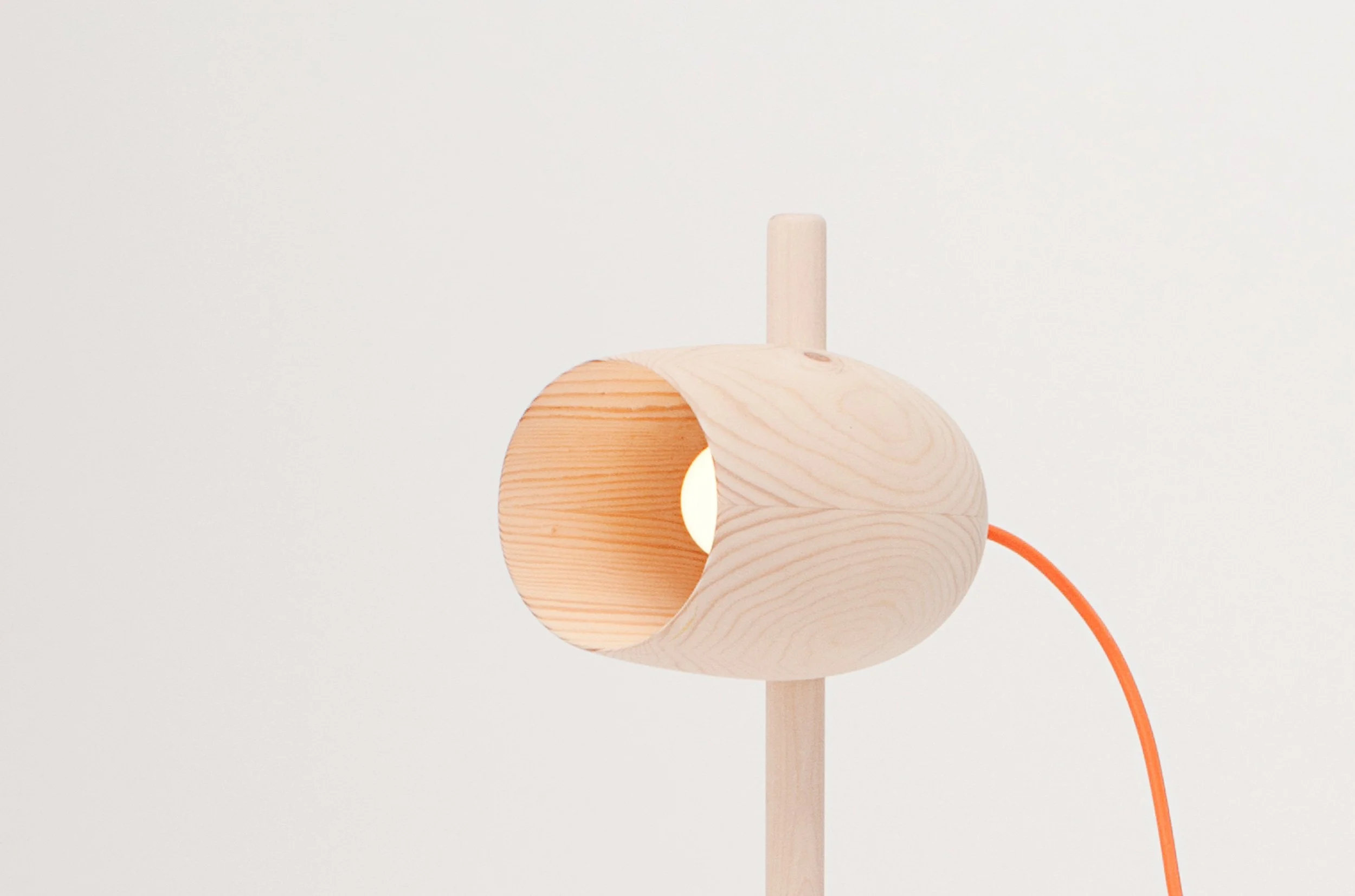 wood-lamp-4-jomi.jpg