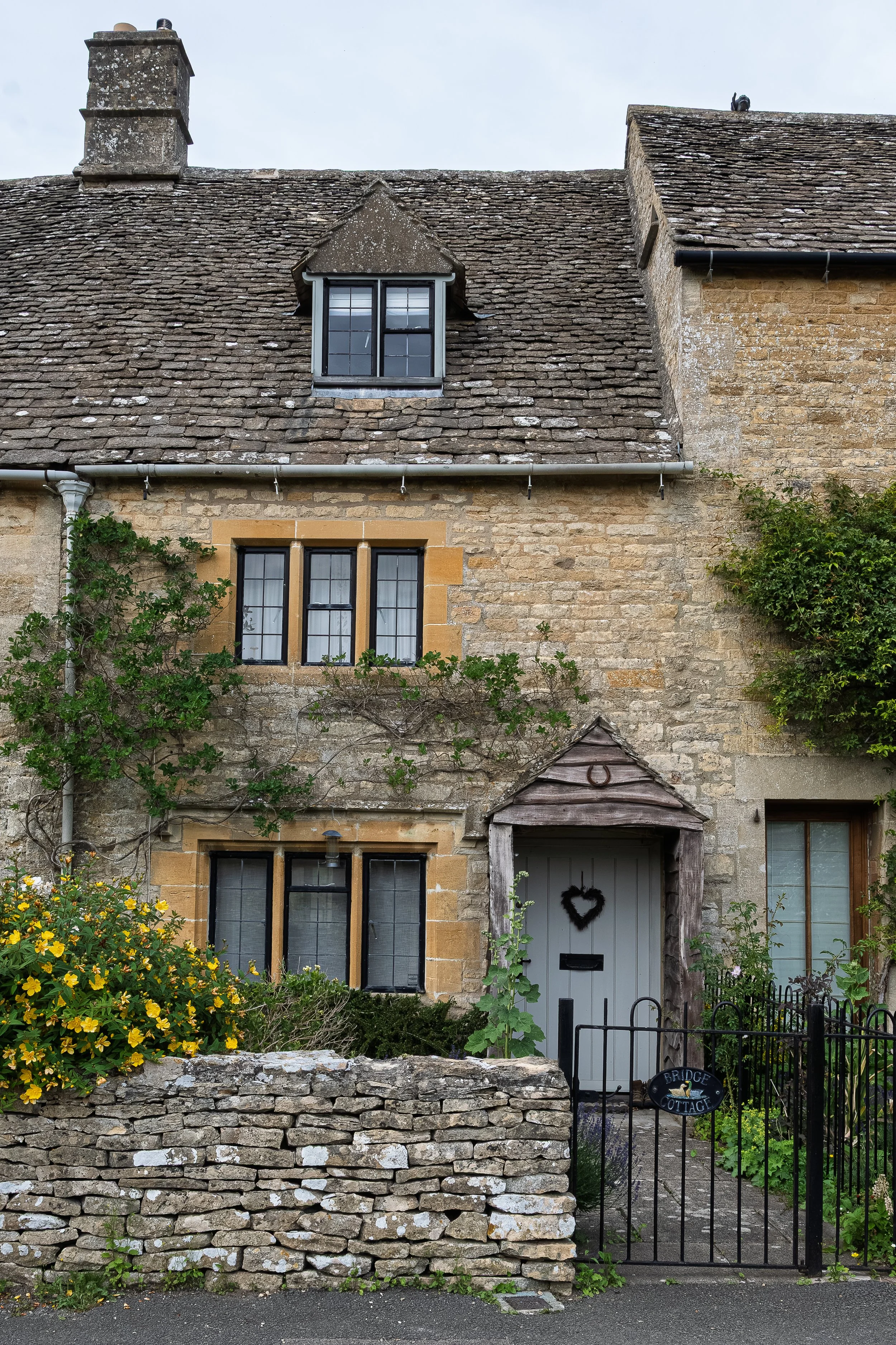 Cozy Cottages in the Cotswolds