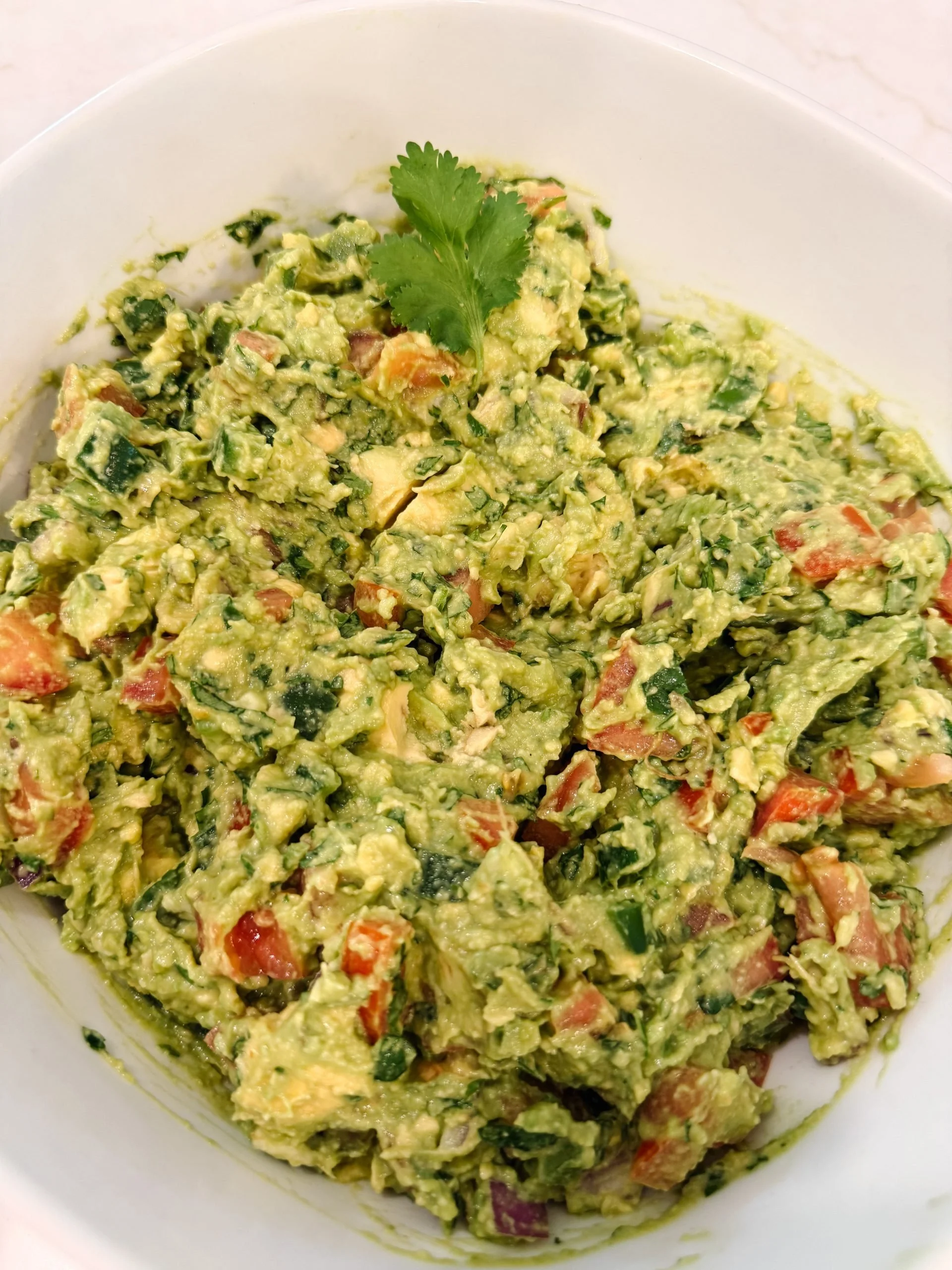 The Best Homemade Guacamole (Fresh, Easy &amp; Authentic)